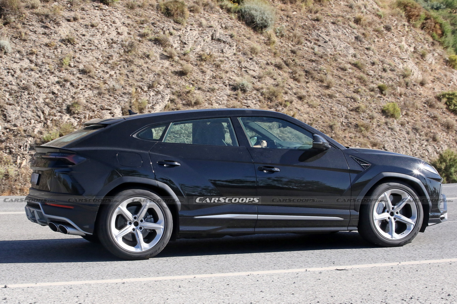 Lamborghini Urus PHEV Spied Flaunting Its Charging Port