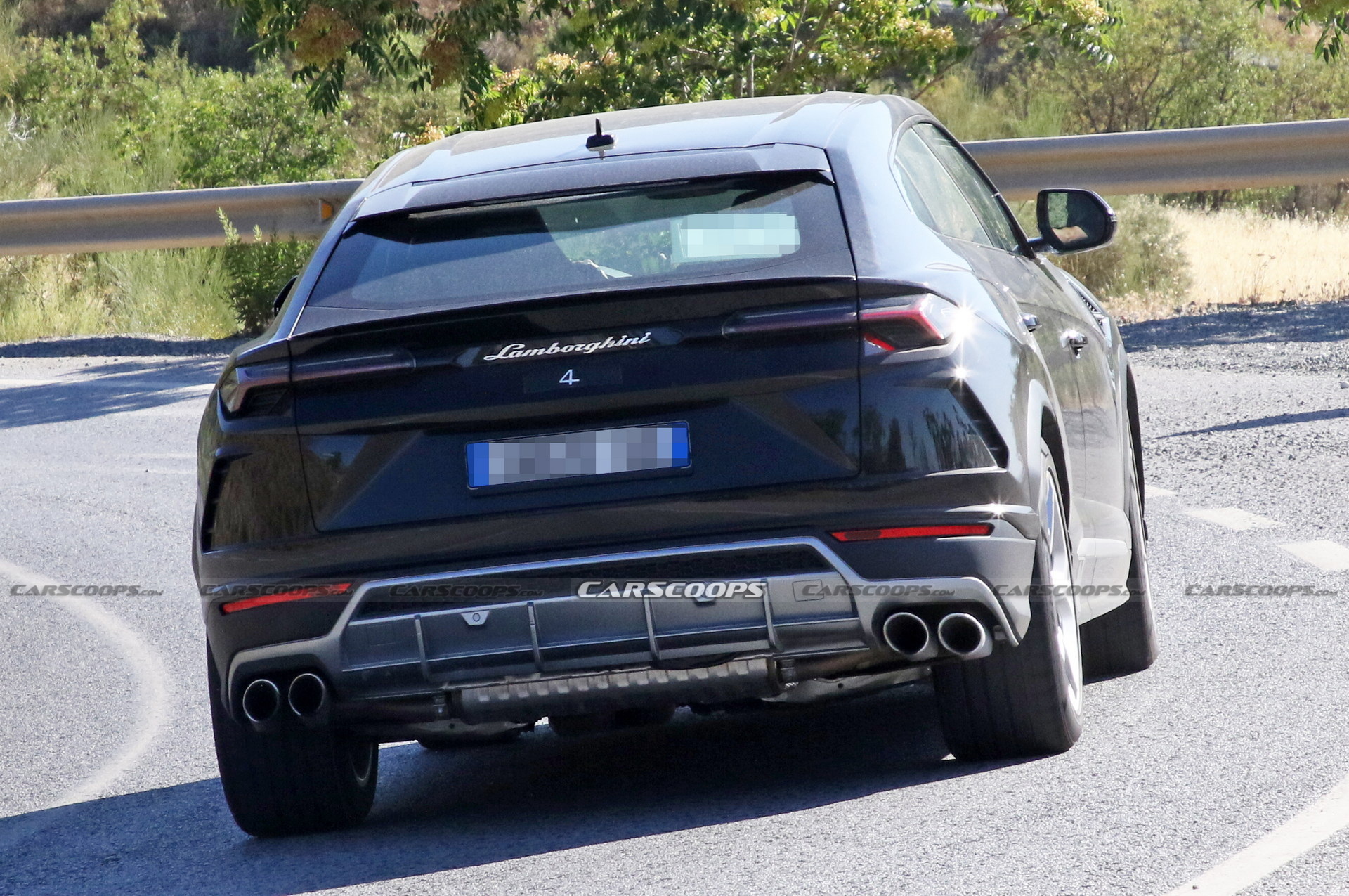 Lamborghini Urus PHEV Spied Flaunting Its Charging Port