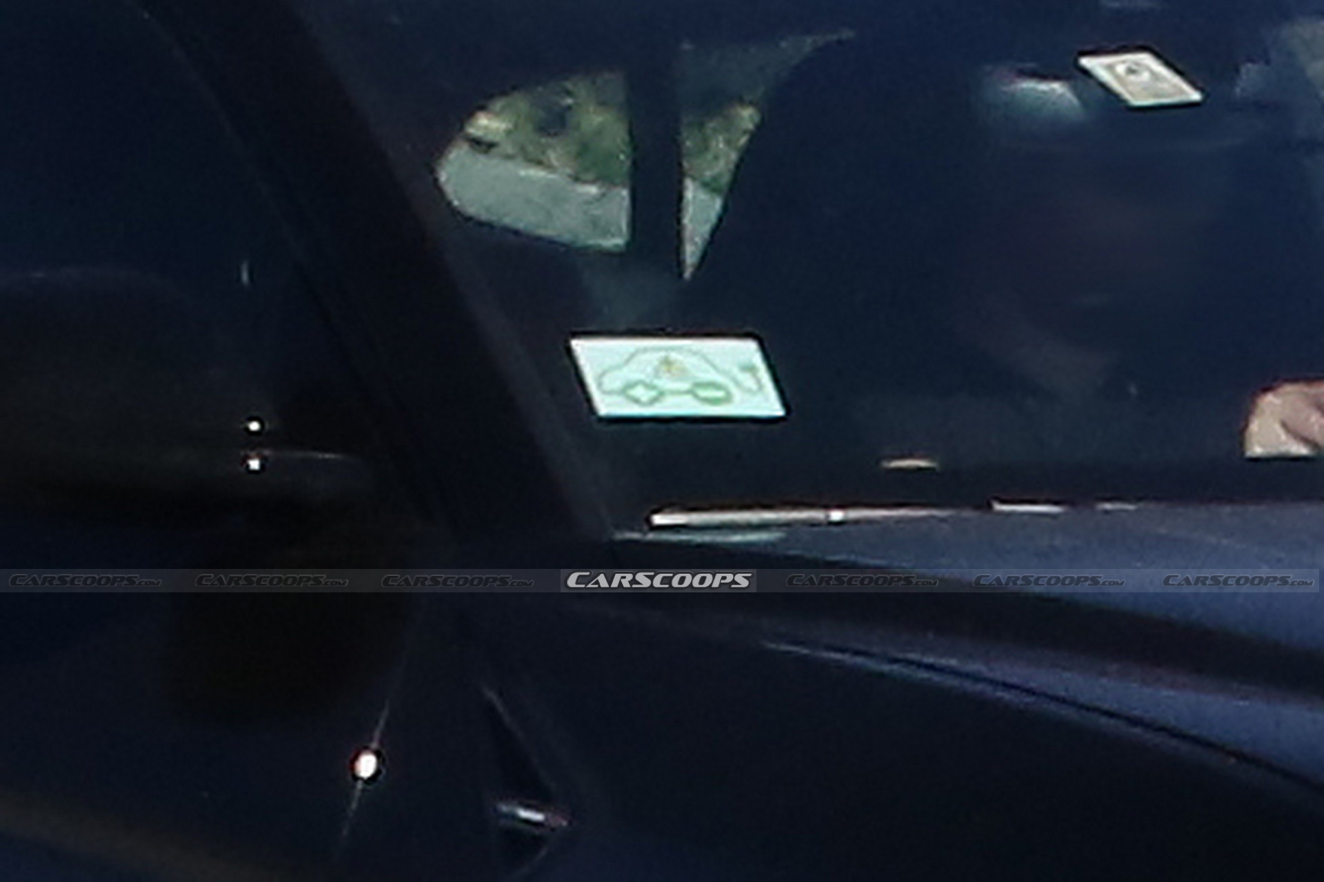 Lamborghini Urus PHEV Spied Flaunting Its Charging Port