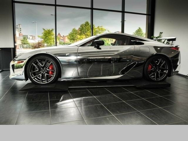 No One Is Willing To Buy This Chrome Lexus LFA For $1 Million