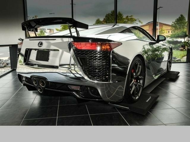 No One Is Willing To Buy This Chrome Lexus LFA For $1 Million