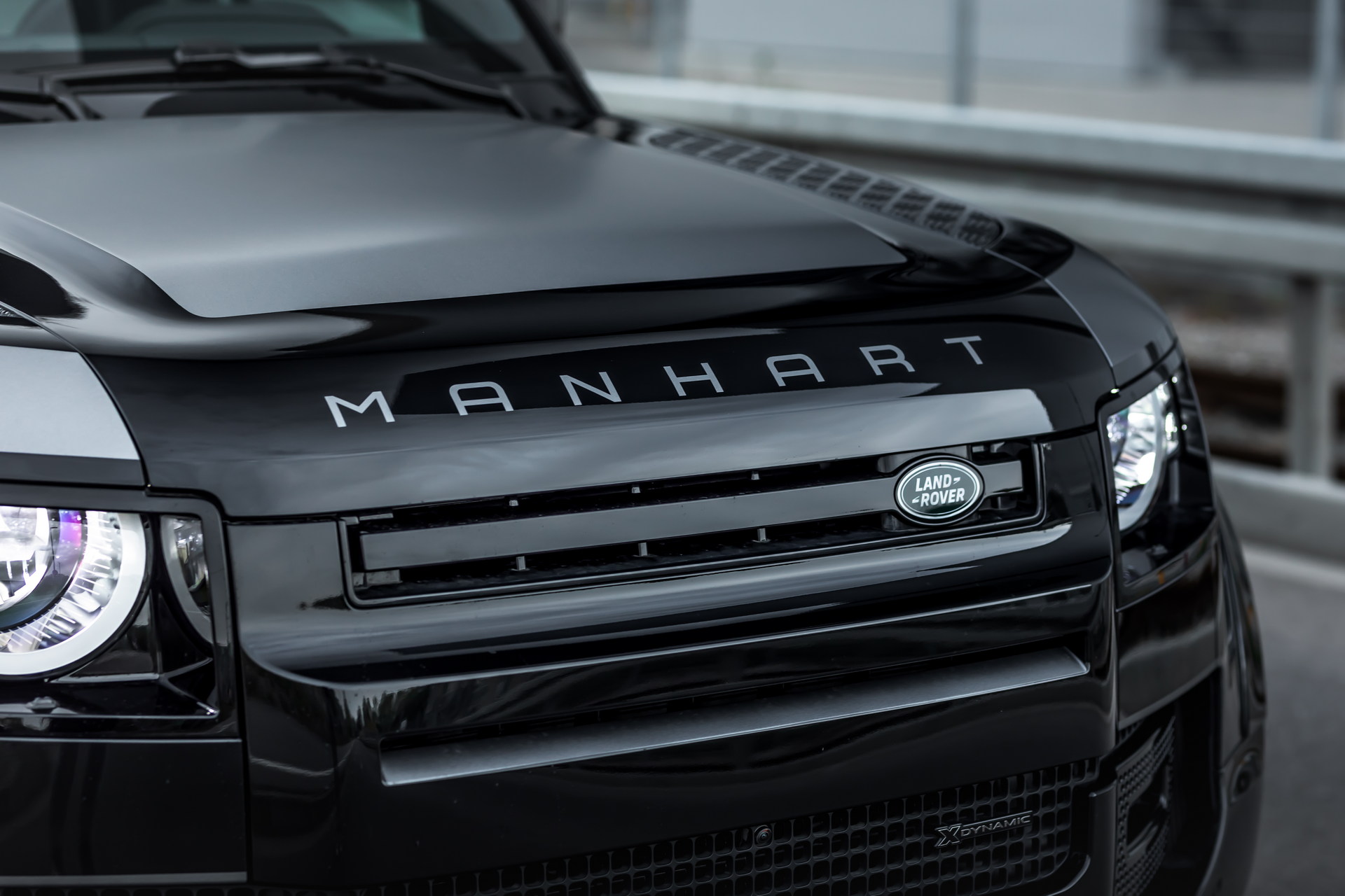 Manhart Gives The Land Rover Defender 505 Hp And 24-Inch Wheels