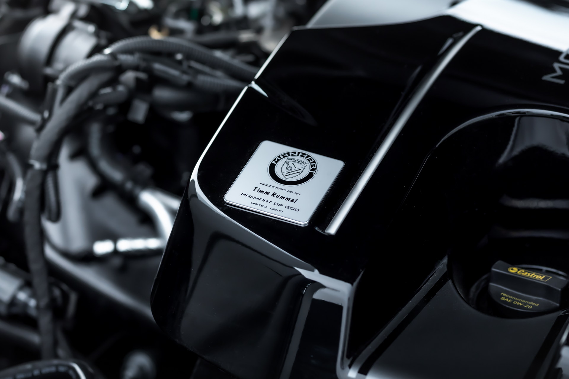 Manhart Gives The Land Rover Defender 505 Hp And 24-Inch Wheels