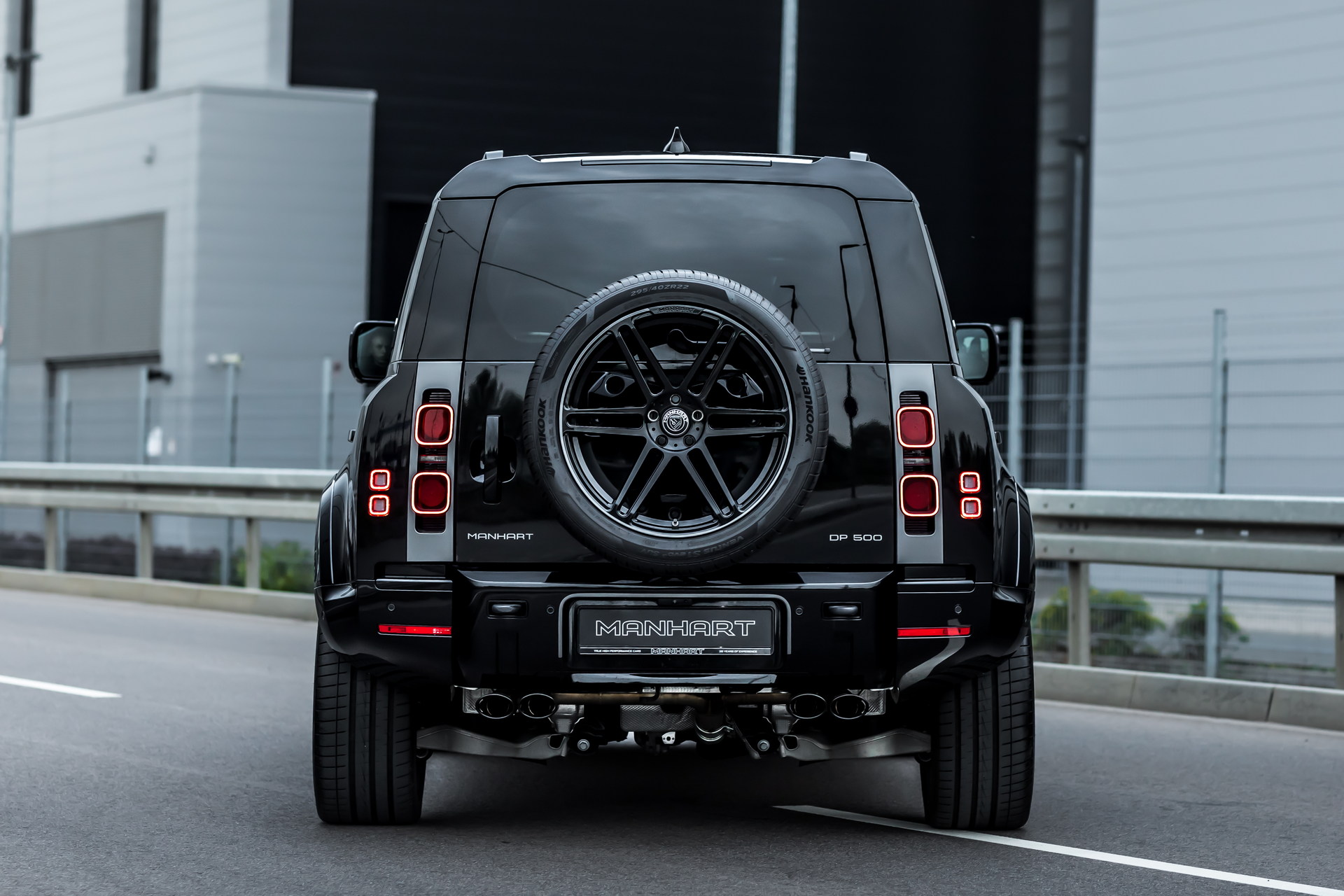 Manhart Gives The Land Rover Defender 505 Hp And 24-Inch Wheels