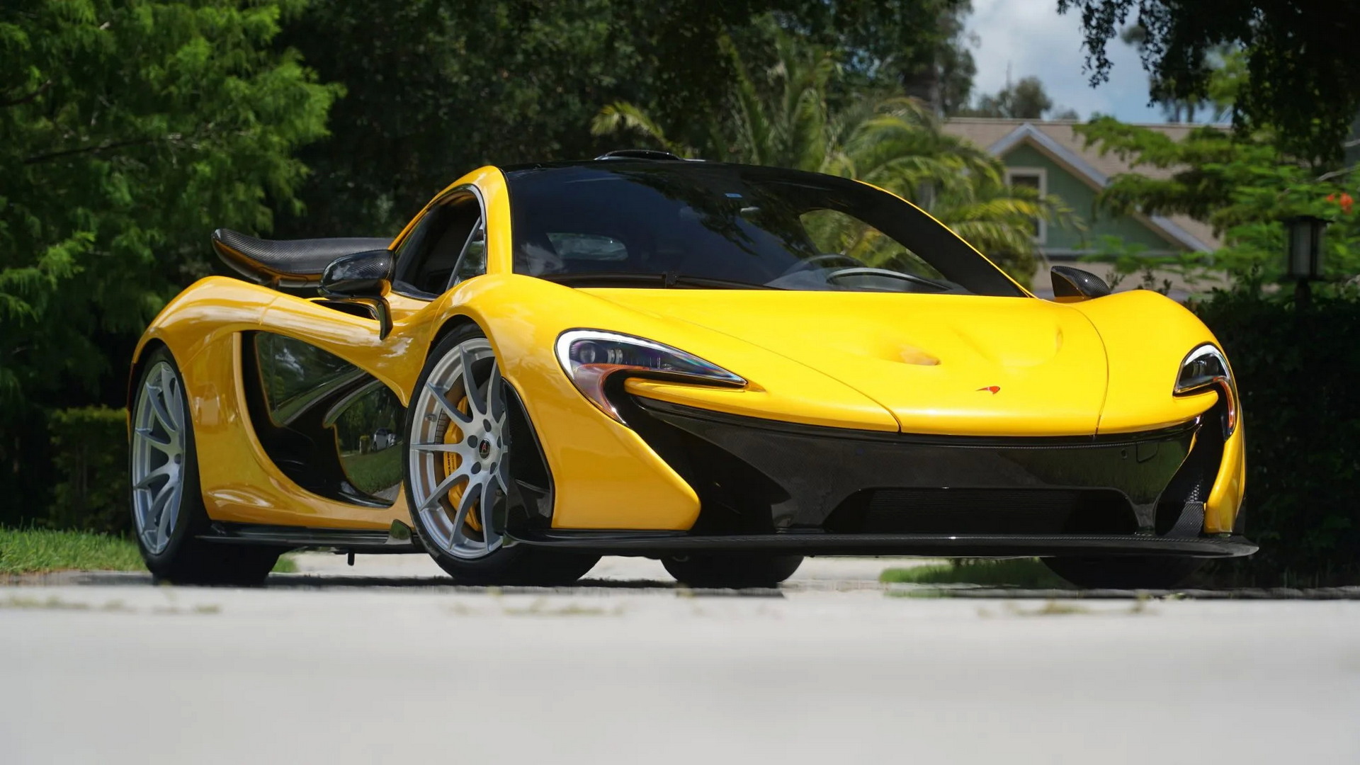 Delivery-Mileage McLaren P1 Could Set A New Record At Auction