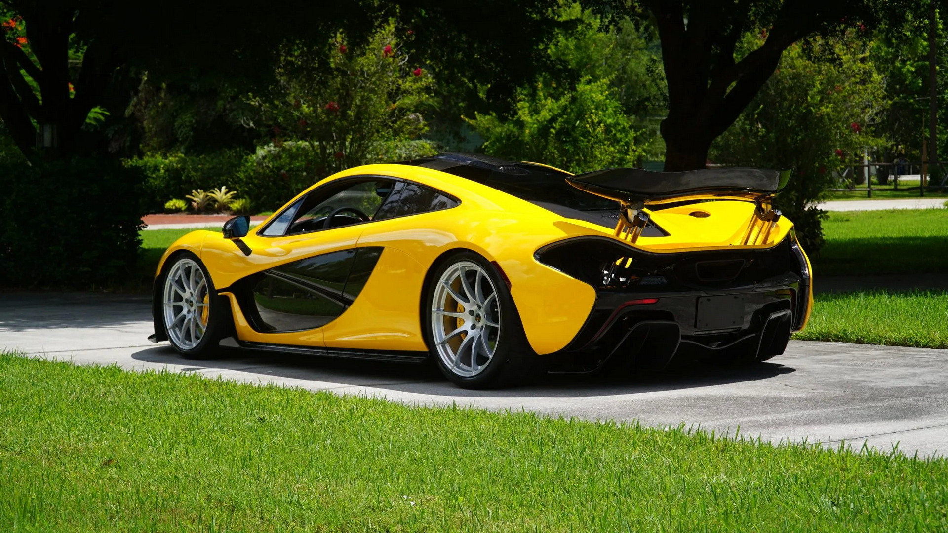 Delivery-Mileage McLaren P1 Could Set A New Record At Auction