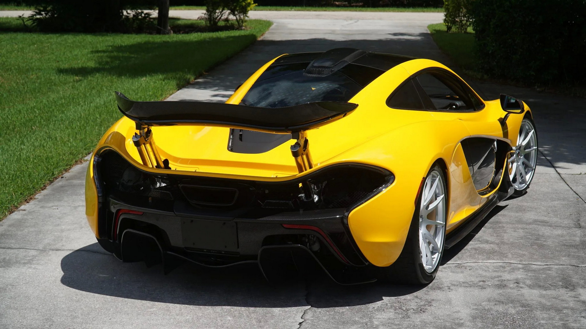 Delivery-Mileage McLaren P1 Could Set A New Record At Auction