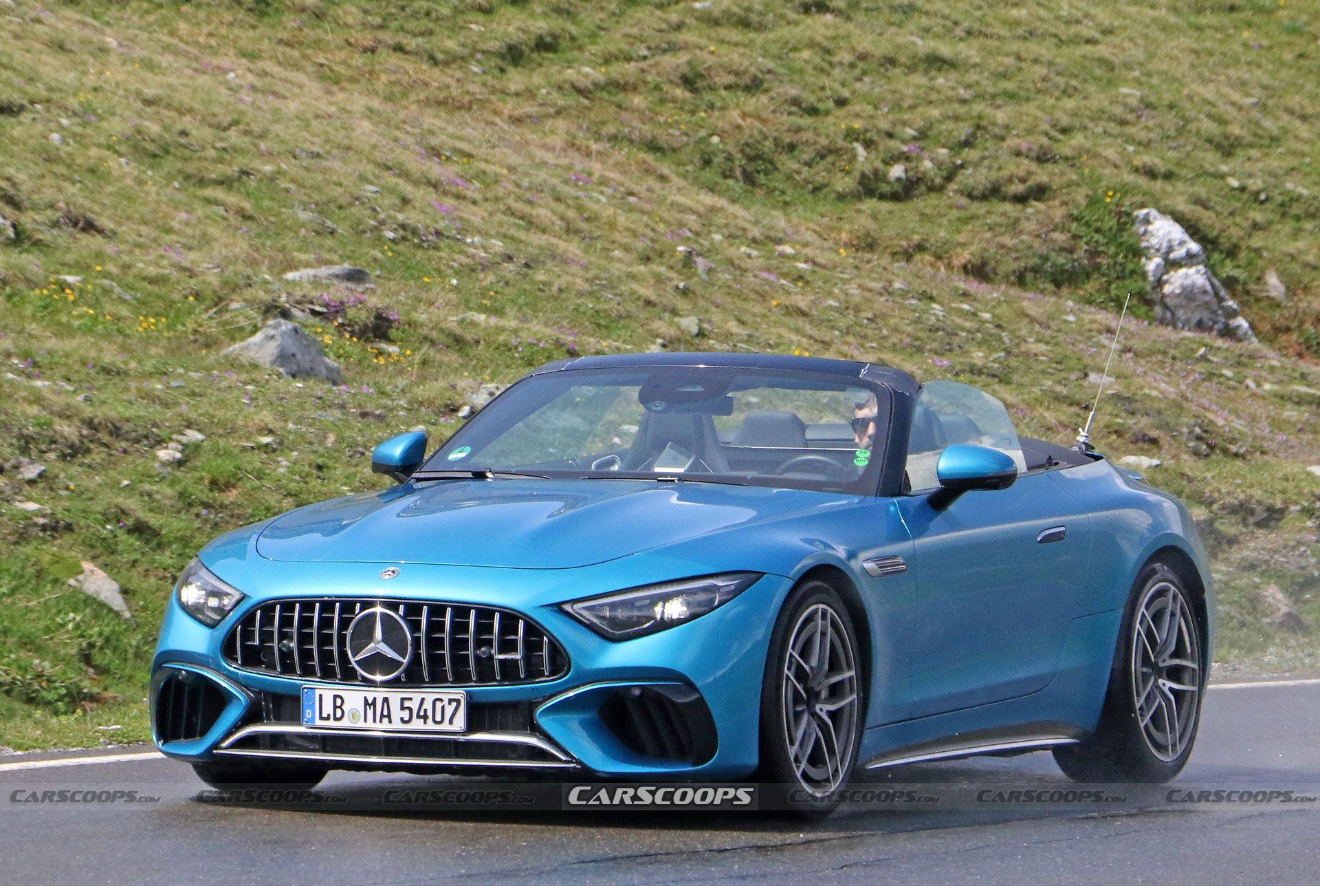 Mercedes-AMG’s SL53 Plug-In Hybrid Spotted, Could Have Around 670 HP