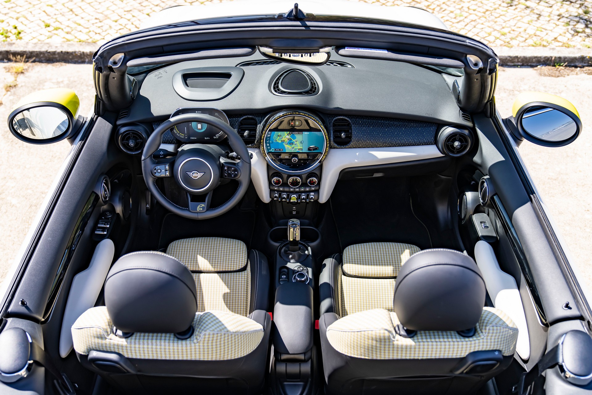Mini Cooper SE Convertible Is A One-Off EV Built For Enthusiasts