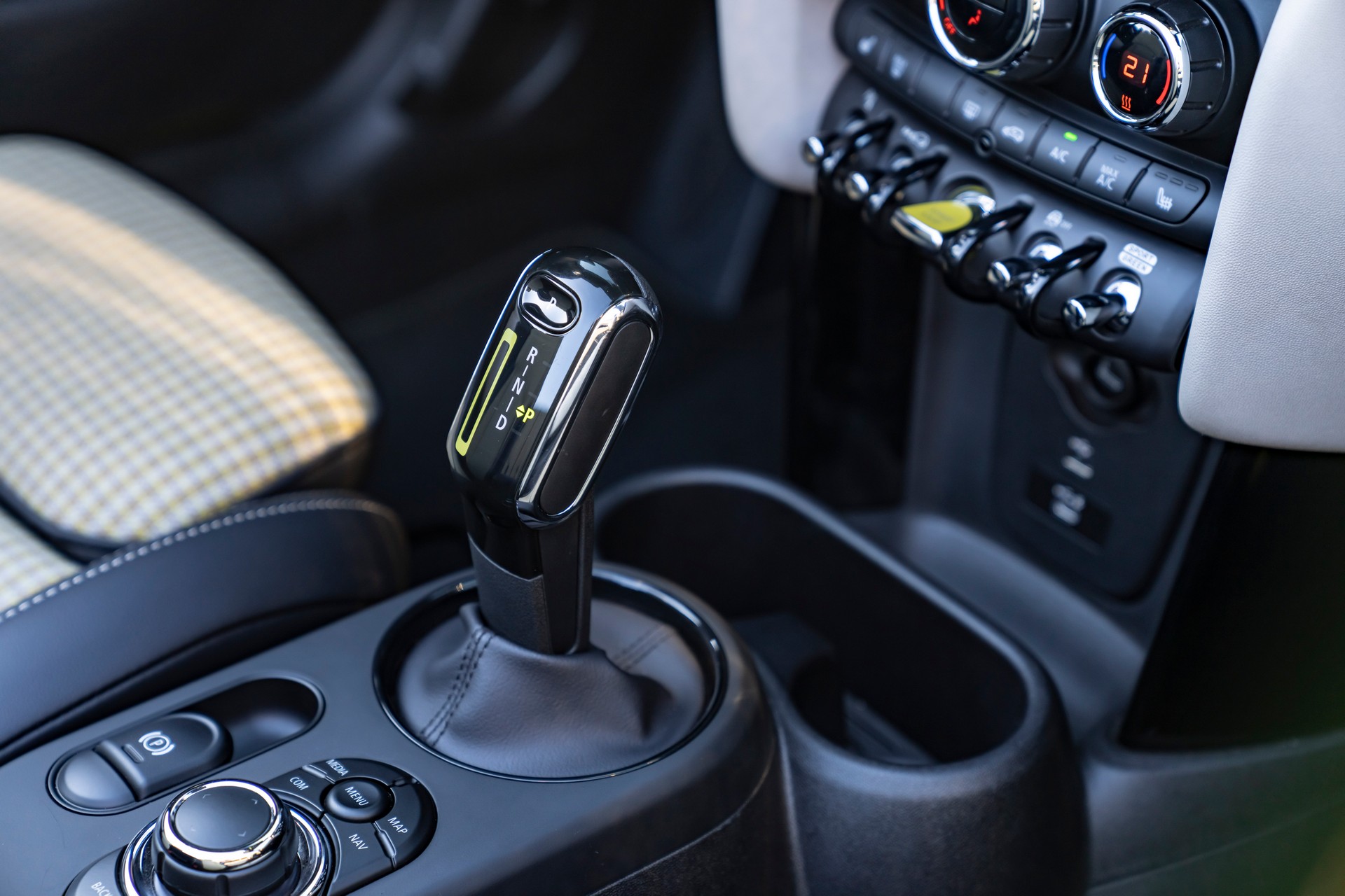 Mini Cooper SE Convertible Is A One-Off EV Built For Enthusiasts