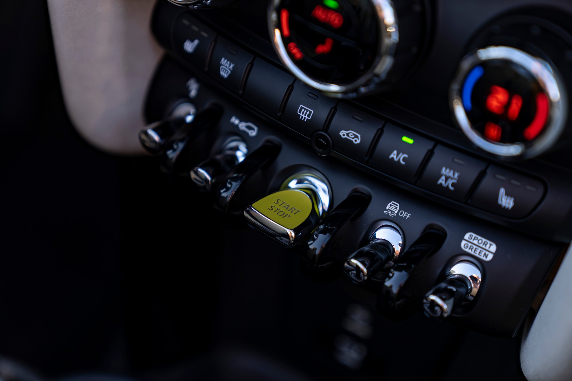 Mini Cooper SE Convertible Is A One-Off EV Built For Enthusiasts