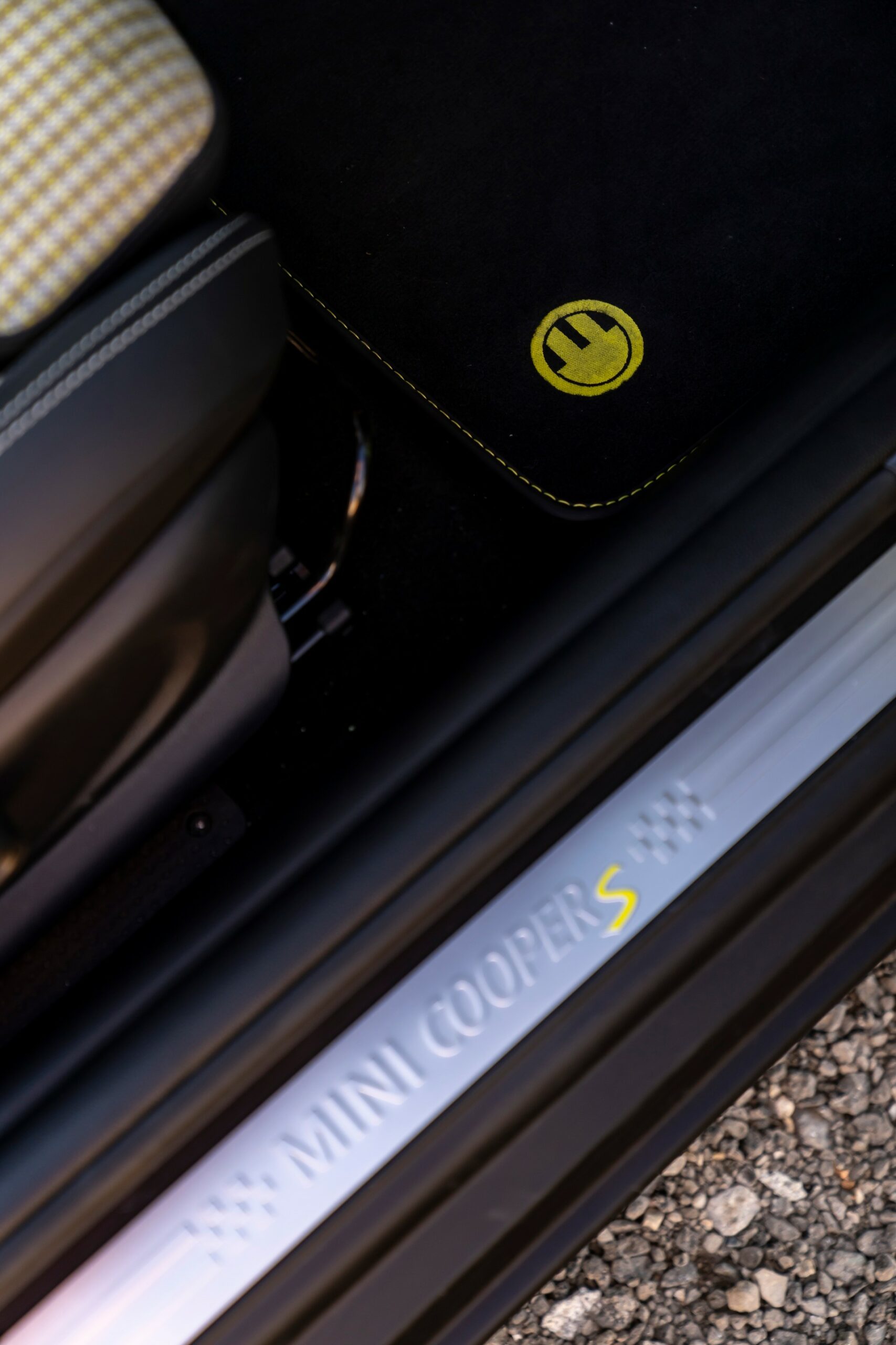 Mini Cooper SE Convertible Is A One-Off EV Built For Enthusiasts