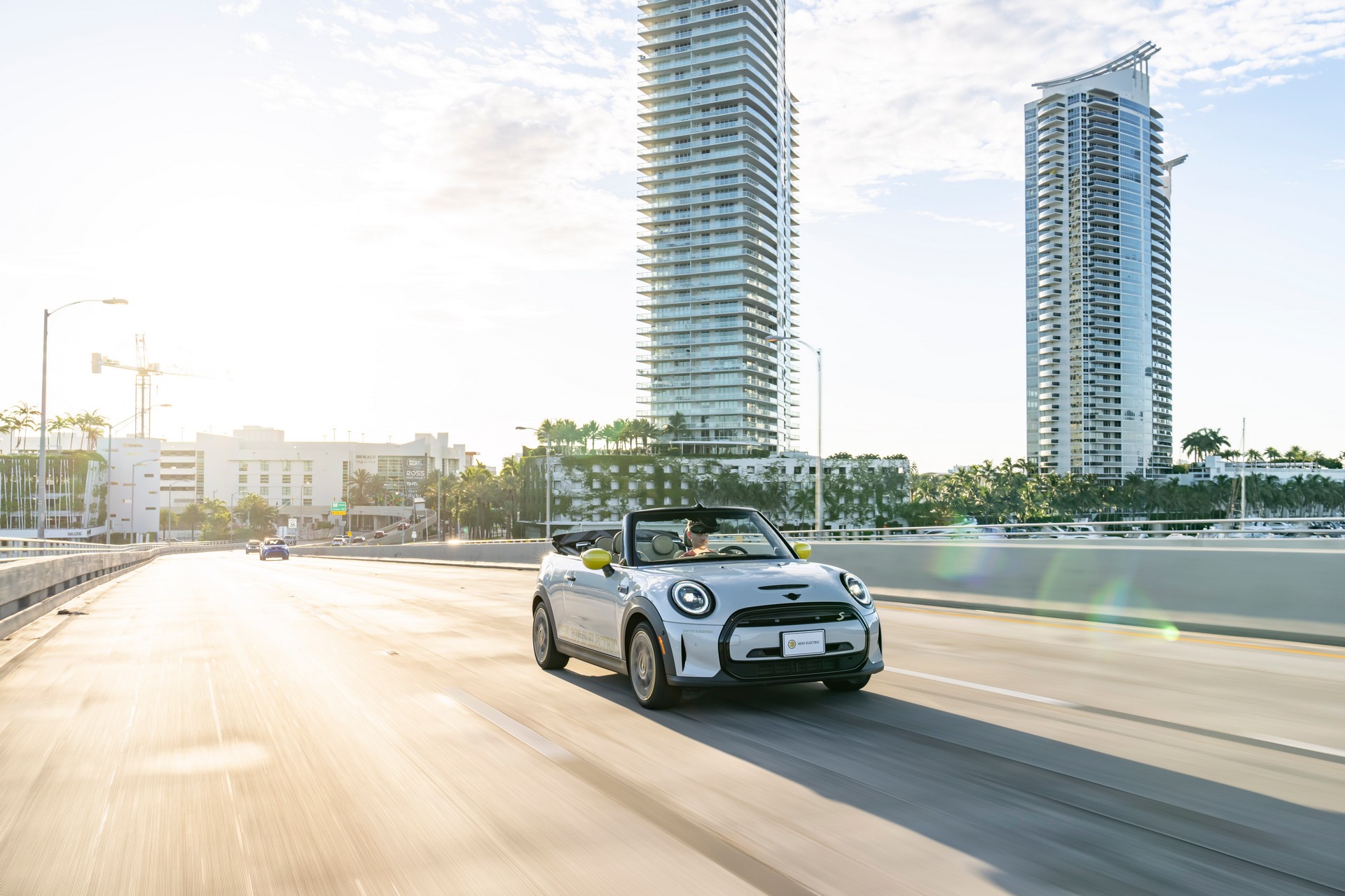 Mini Cooper SE Convertible Is A One-Off EV Built For Enthusiasts