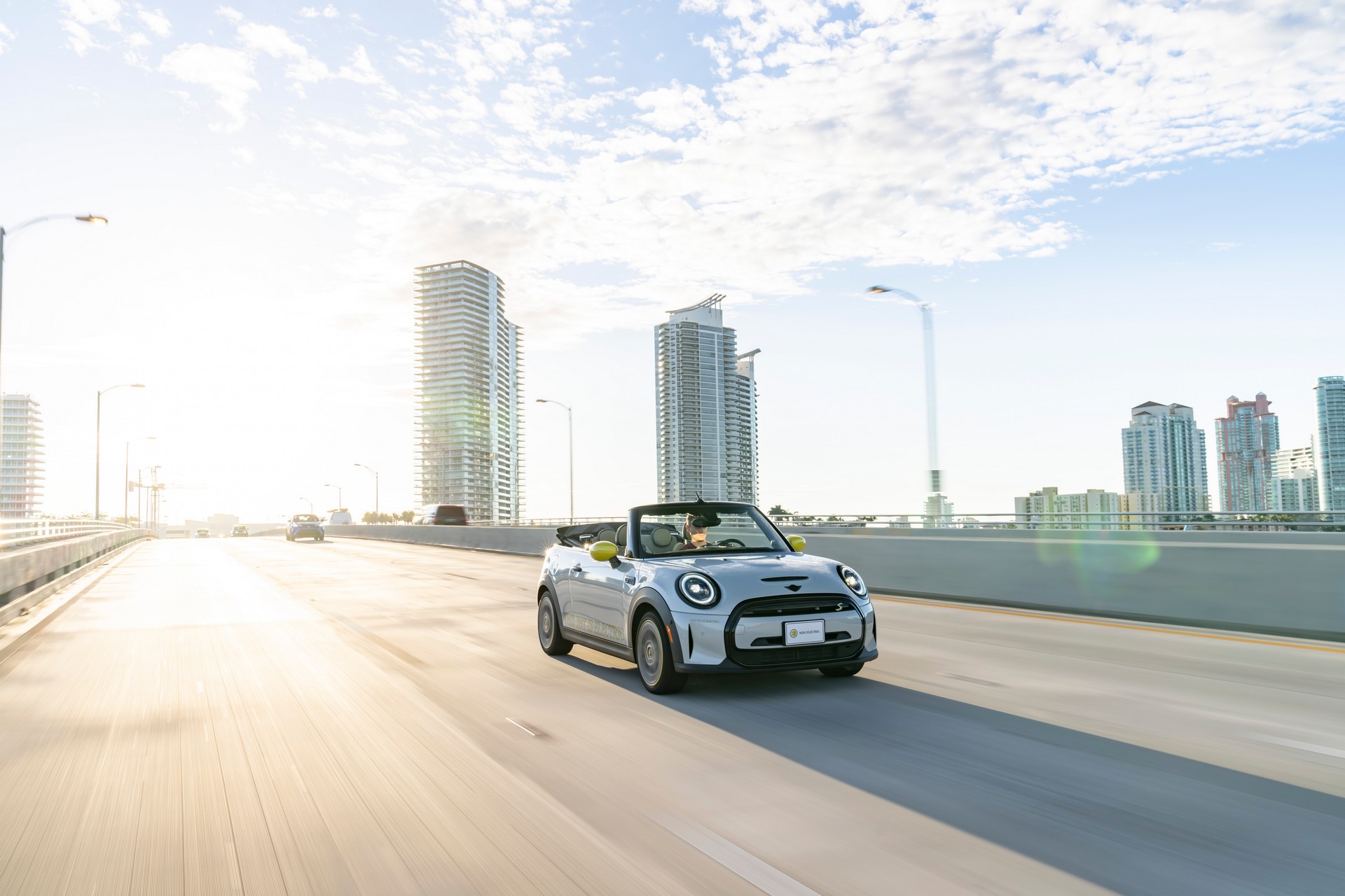 Mini Cooper SE Convertible Is A One-Off EV Built For Enthusiasts