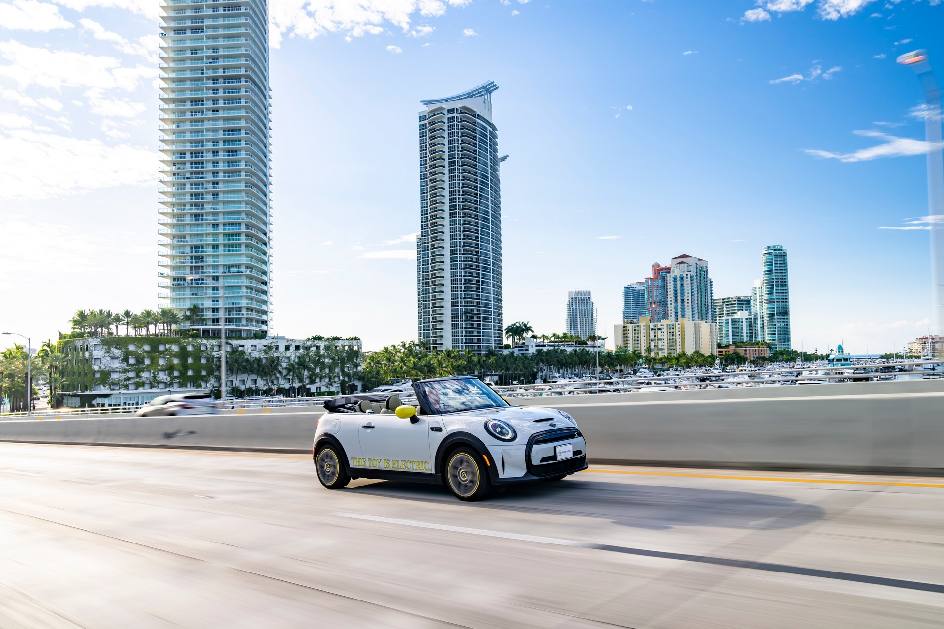 Mini Cooper SE Convertible Is A One-Off EV Built For Enthusiasts