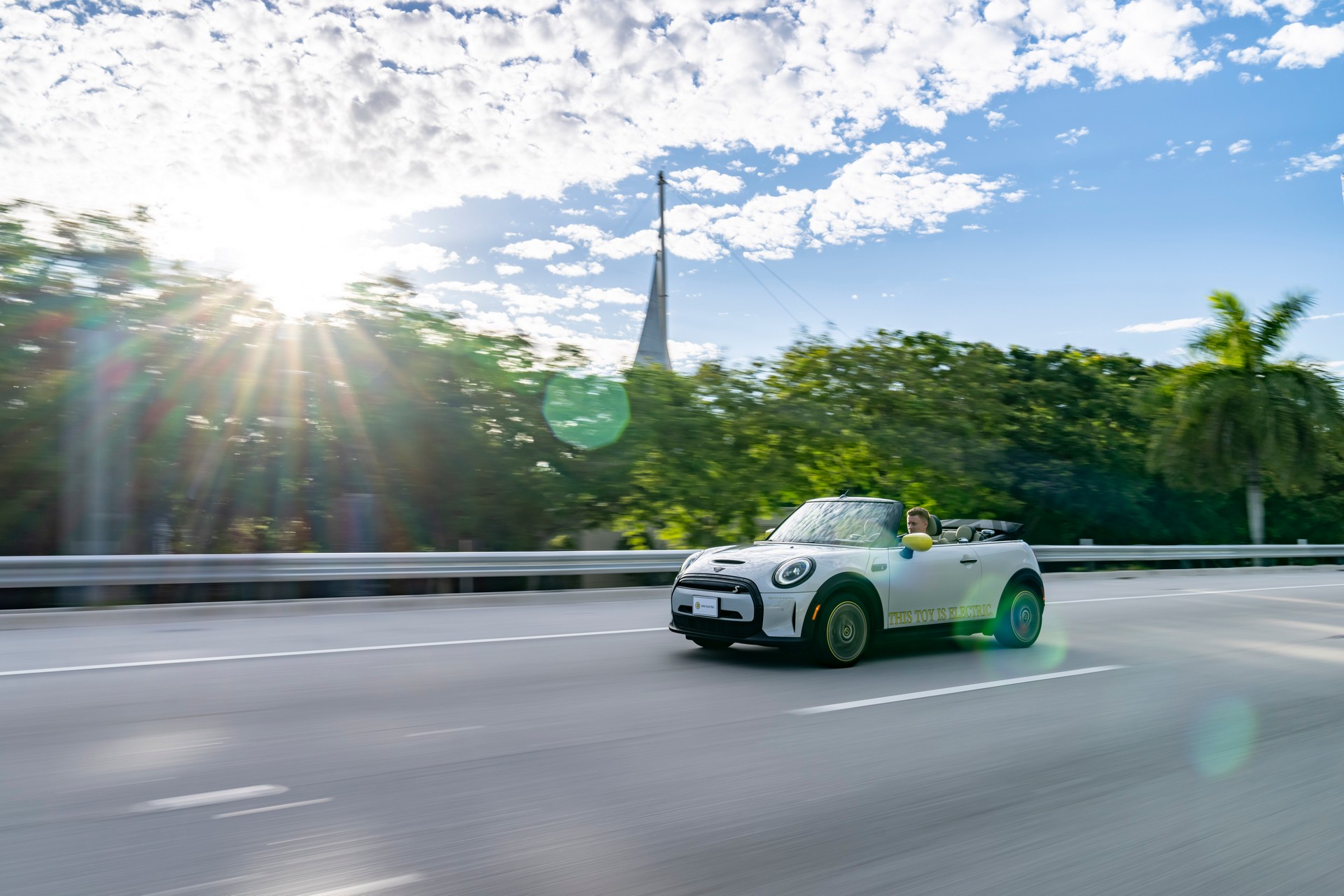 Mini Cooper SE Convertible Is A One-Off EV Built For Enthusiasts
