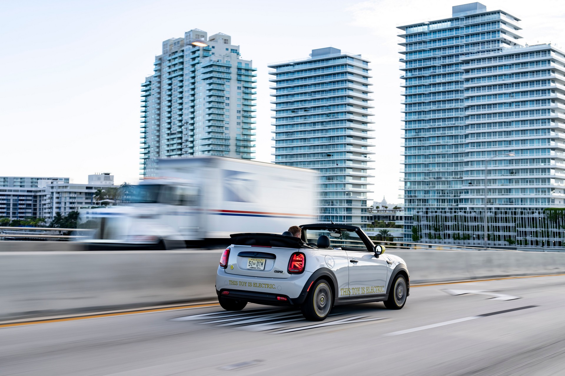 Mini Cooper SE Convertible Is A One-Off EV Built For Enthusiasts