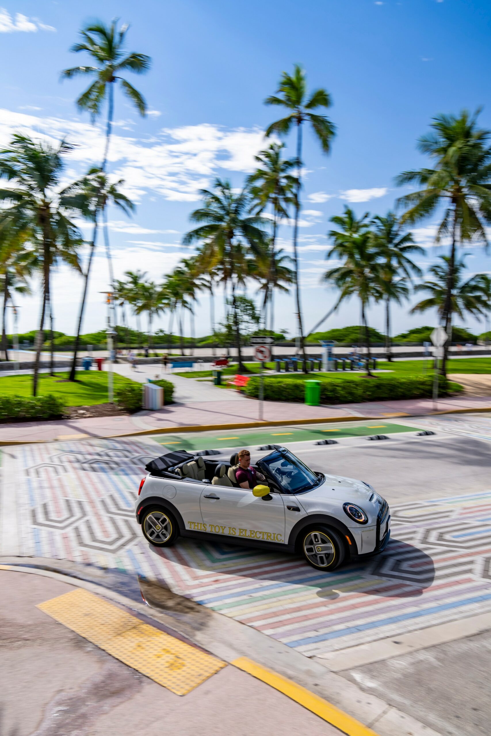 Mini Cooper SE Convertible Is A One-Off EV Built For Enthusiasts