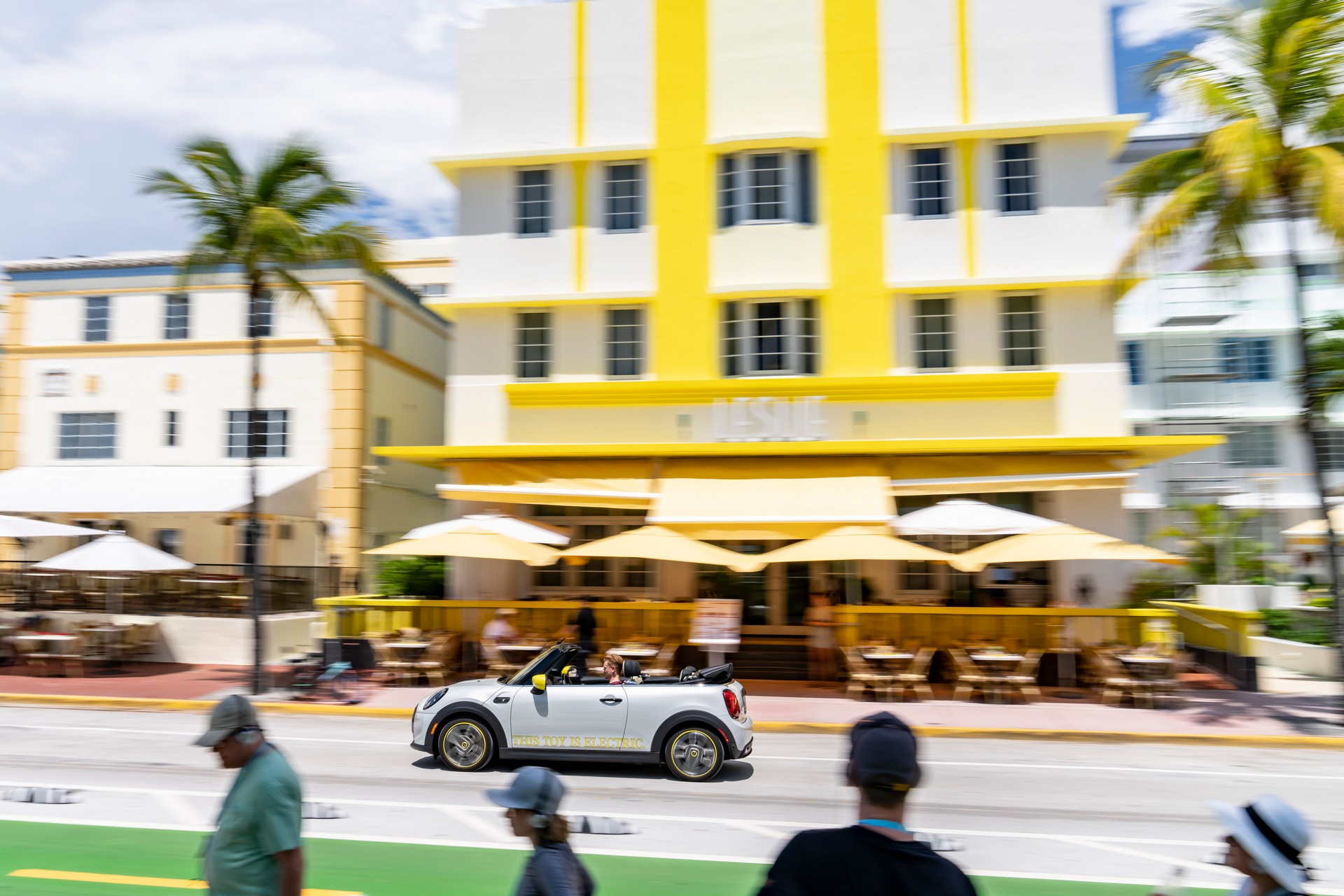 Mini Cooper SE Convertible Is A One-Off EV Built For Enthusiasts