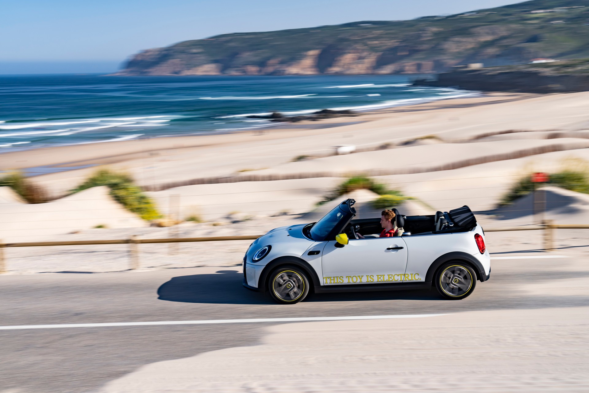 Mini Cooper SE Convertible Is A One-Off EV Built For Enthusiasts