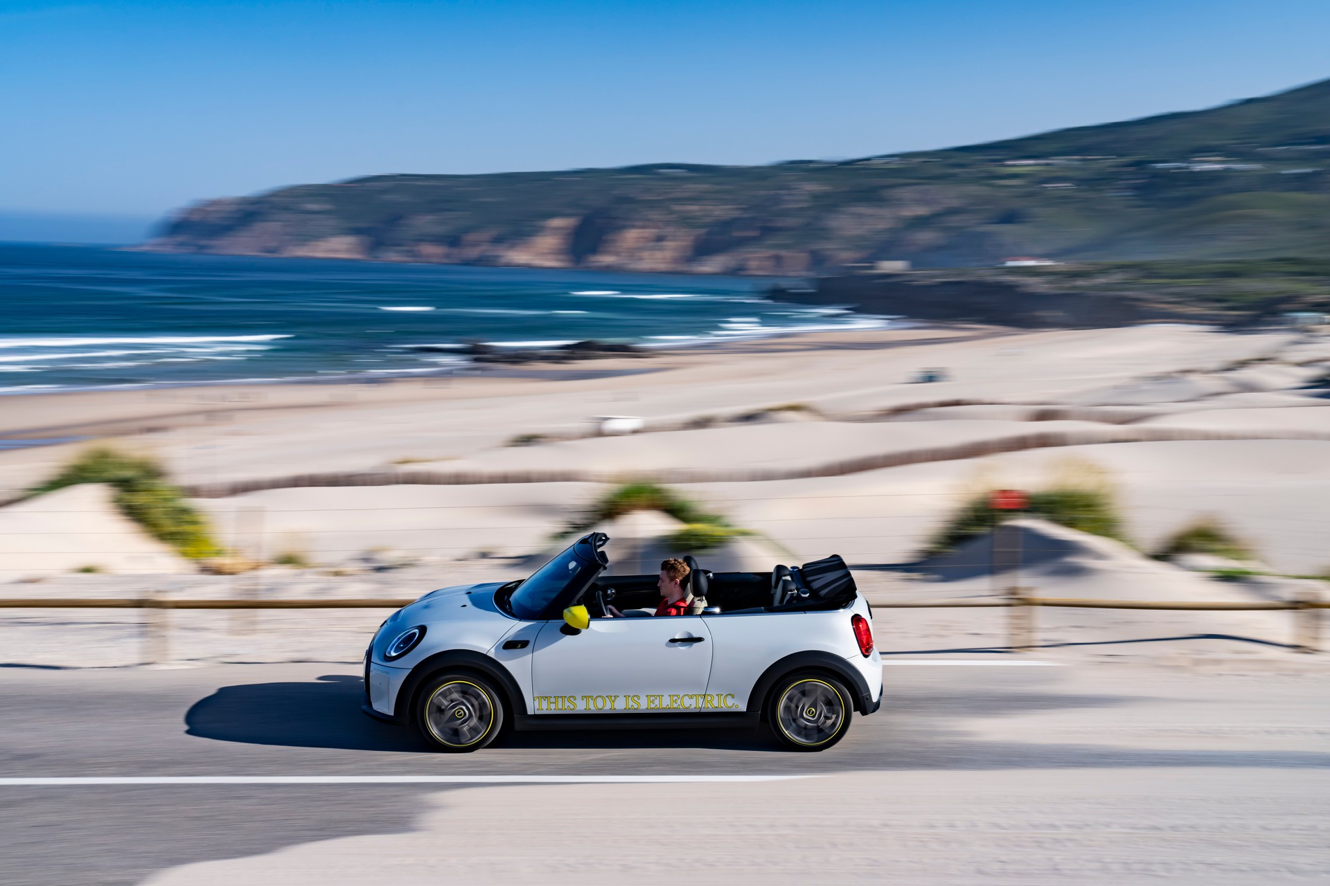 Mini Cooper SE Convertible Is A One-Off EV Built For Enthusiasts