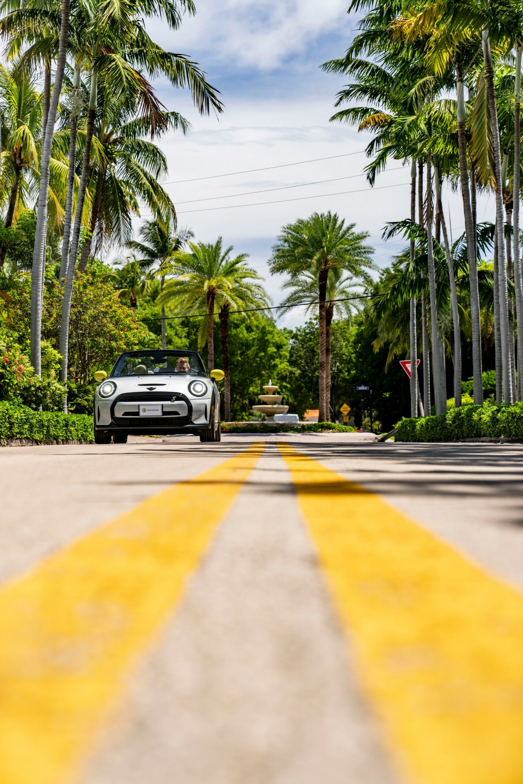 Mini Cooper SE Convertible Is A One-Off EV Built For Enthusiasts