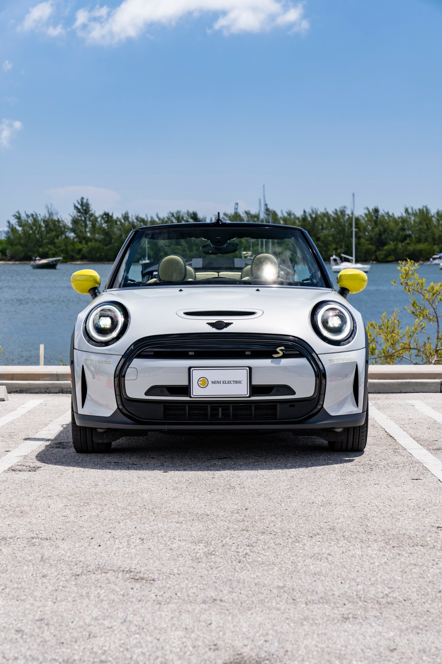 Mini Cooper SE Convertible Is A One-Off EV Built For Enthusiasts