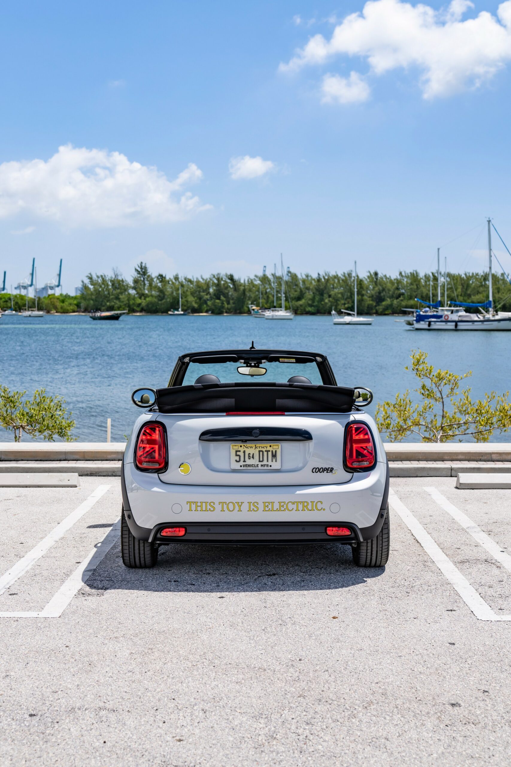Mini Cooper SE Convertible Is A One-Off EV Built For Enthusiasts