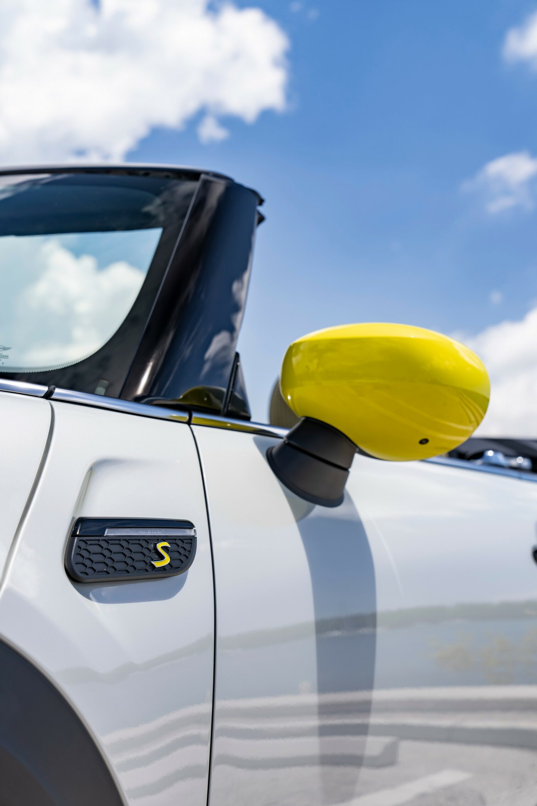 Mini Cooper SE Convertible Is A One-Off EV Built For Enthusiasts