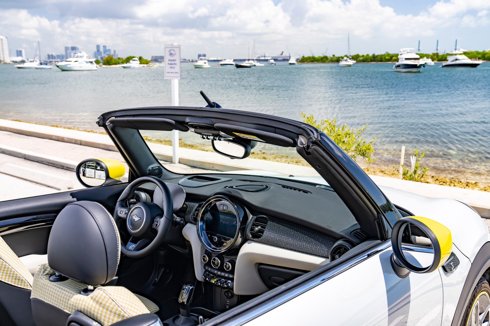 Mini Cooper SE Convertible Is A One-Off EV Built For Enthusiasts