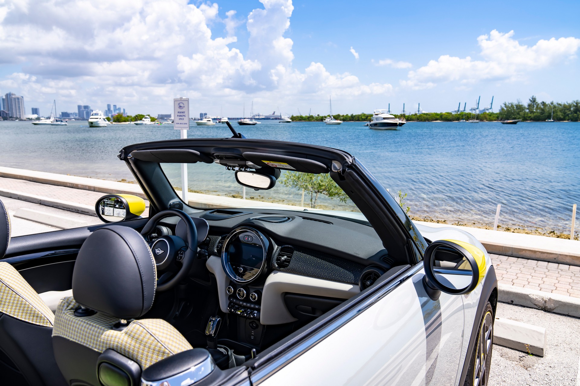 Mini Cooper SE Convertible Is A One-Off EV Built For Enthusiasts