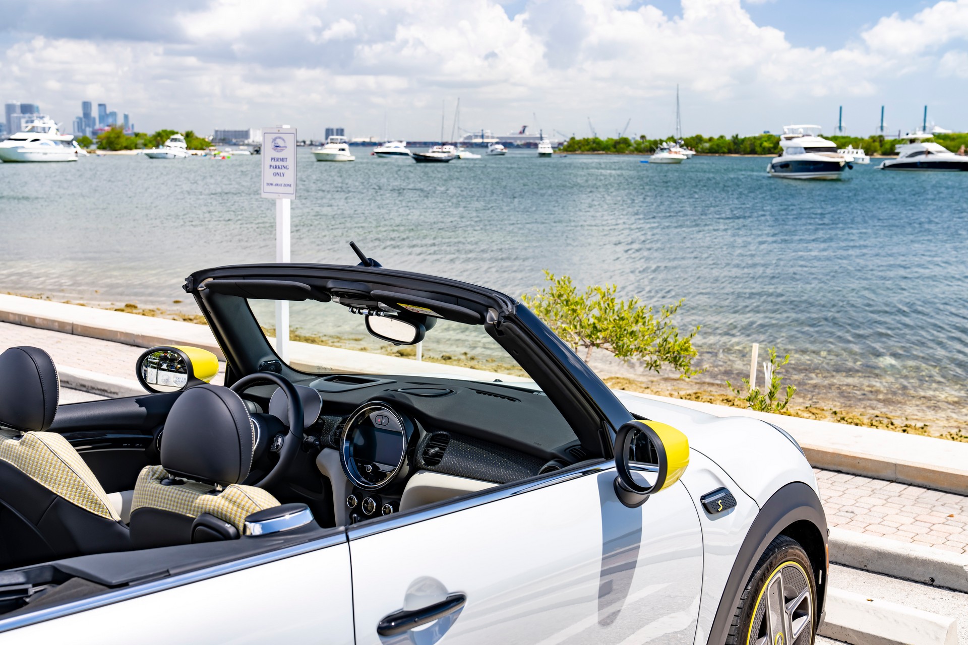 Mini Cooper SE Convertible Is A One-Off EV Built For Enthusiasts