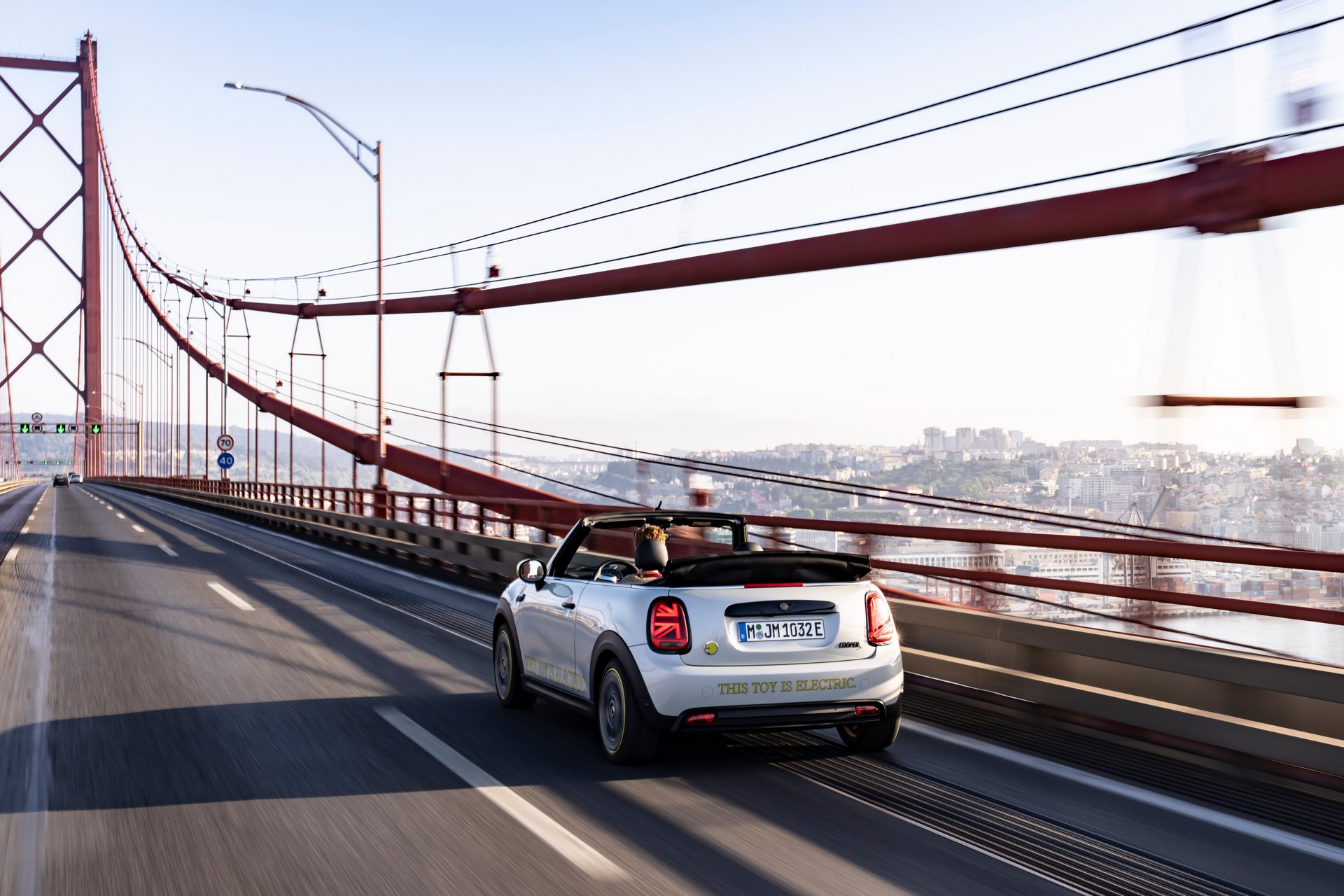 Mini Cooper SE Convertible Is A One-Off EV Built For Enthusiasts