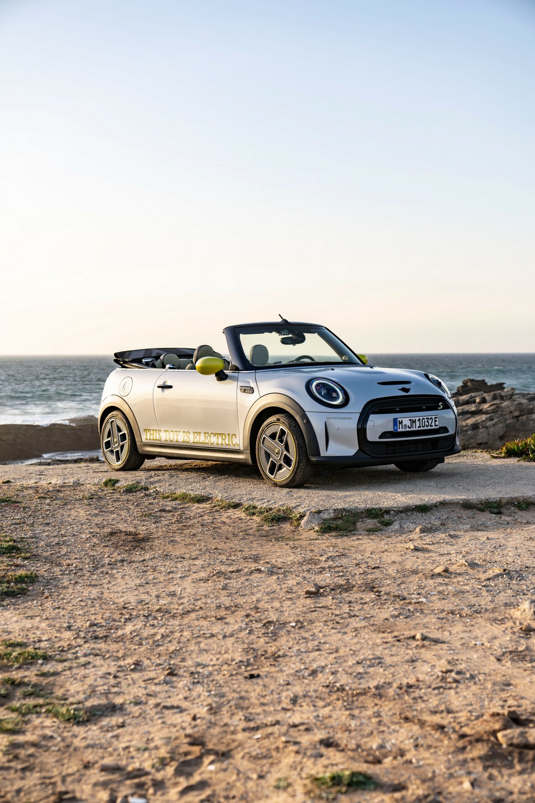 Mini Cooper SE Convertible Is A One-Off EV Built For Enthusiasts