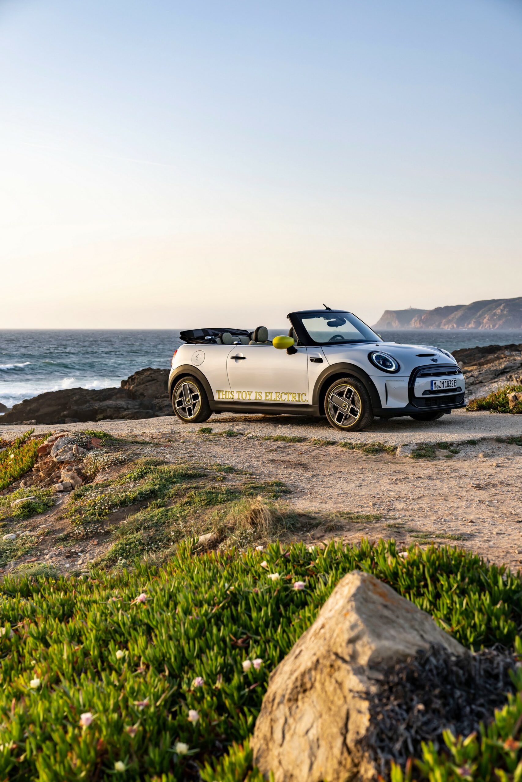 Mini Cooper SE Convertible Is A One-Off EV Built For Enthusiasts