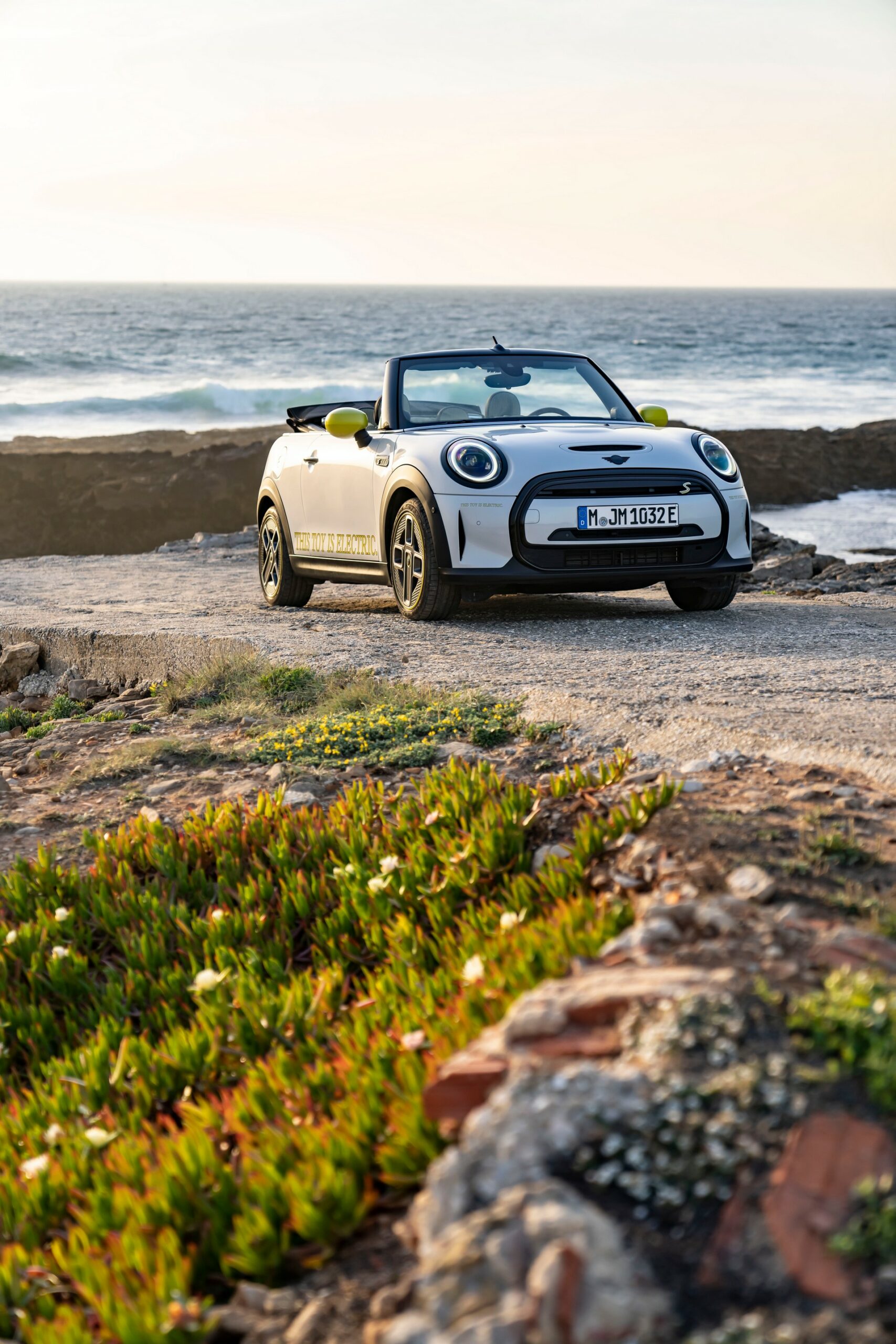 Mini Cooper SE Convertible Is A One-Off EV Built For Enthusiasts