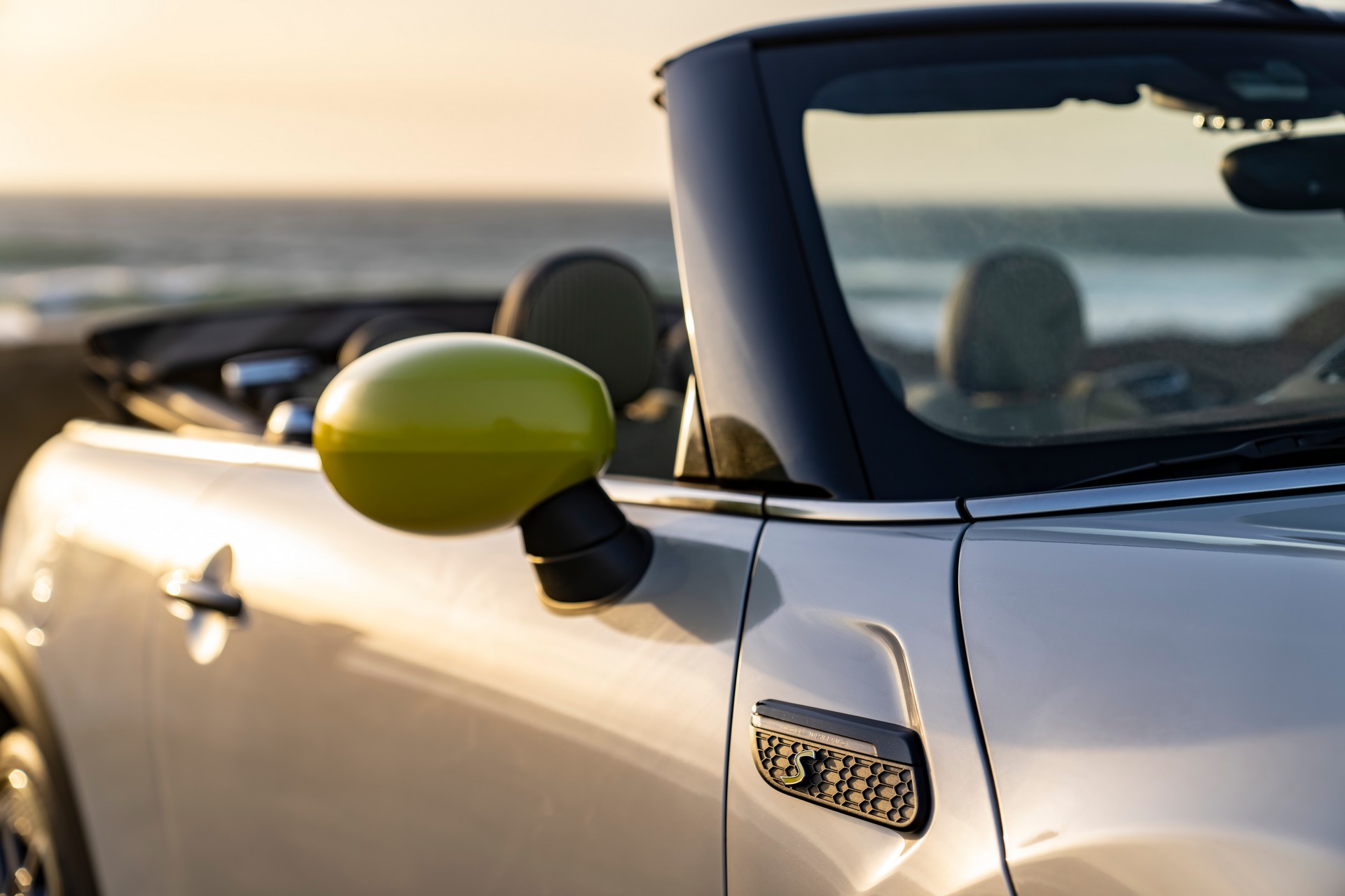 Mini Cooper SE Convertible Is A One-Off EV Built For Enthusiasts