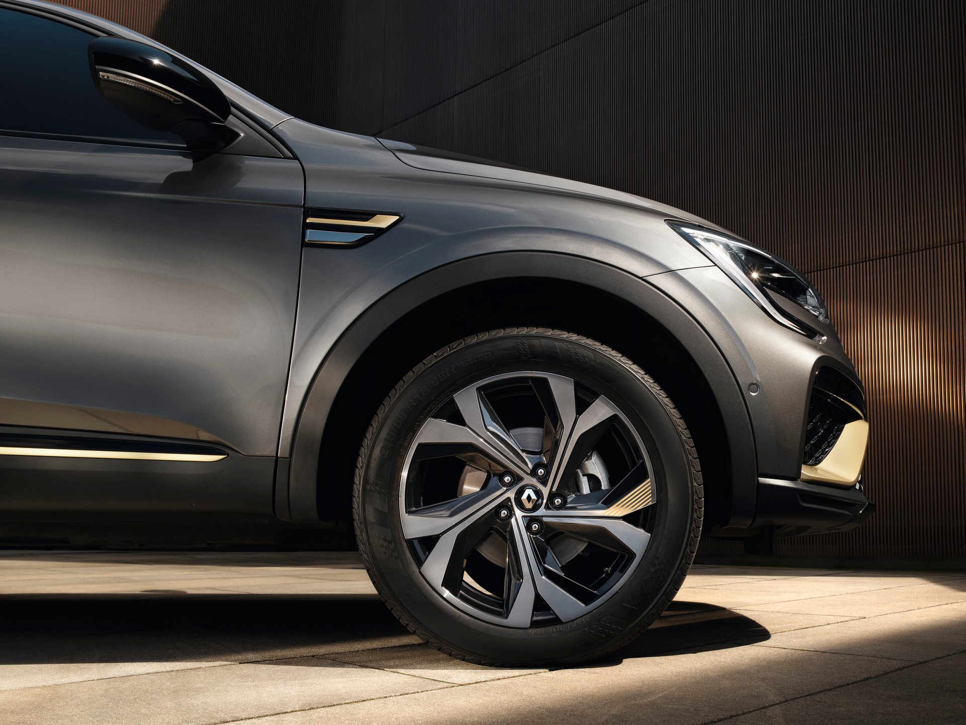 Renault Updates 2022 Arkana Range While Clio And Captur Get E-Tech Variants