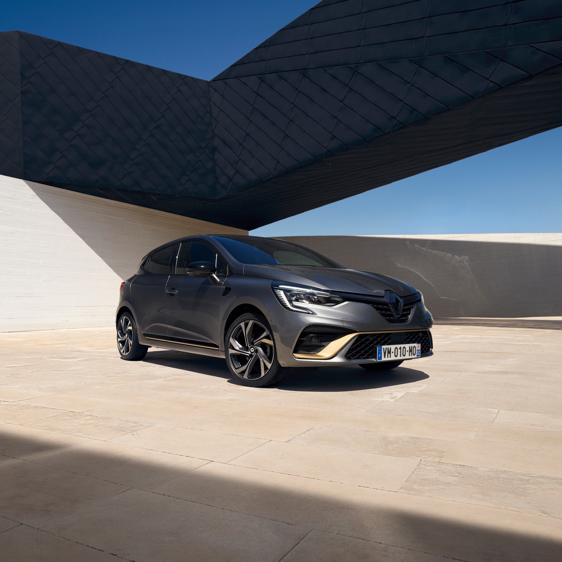 Renault Updates 2022 Arkana Range While Clio And Captur Get E-Tech Variants