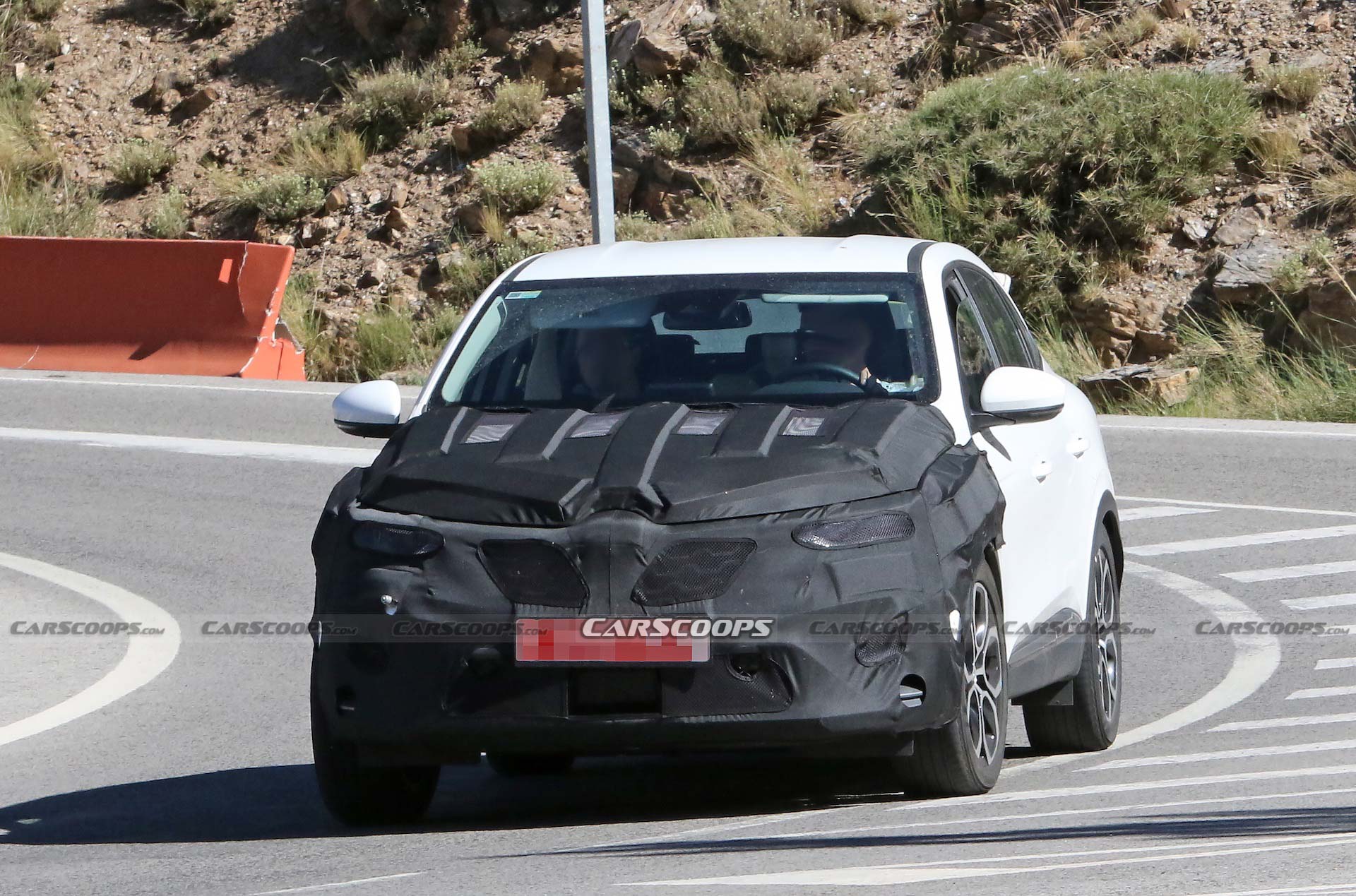 The Renault Arkana Is Getting A Facelift Now That Everyone Has Jumped On The Coupe-Crossover Bandwagon