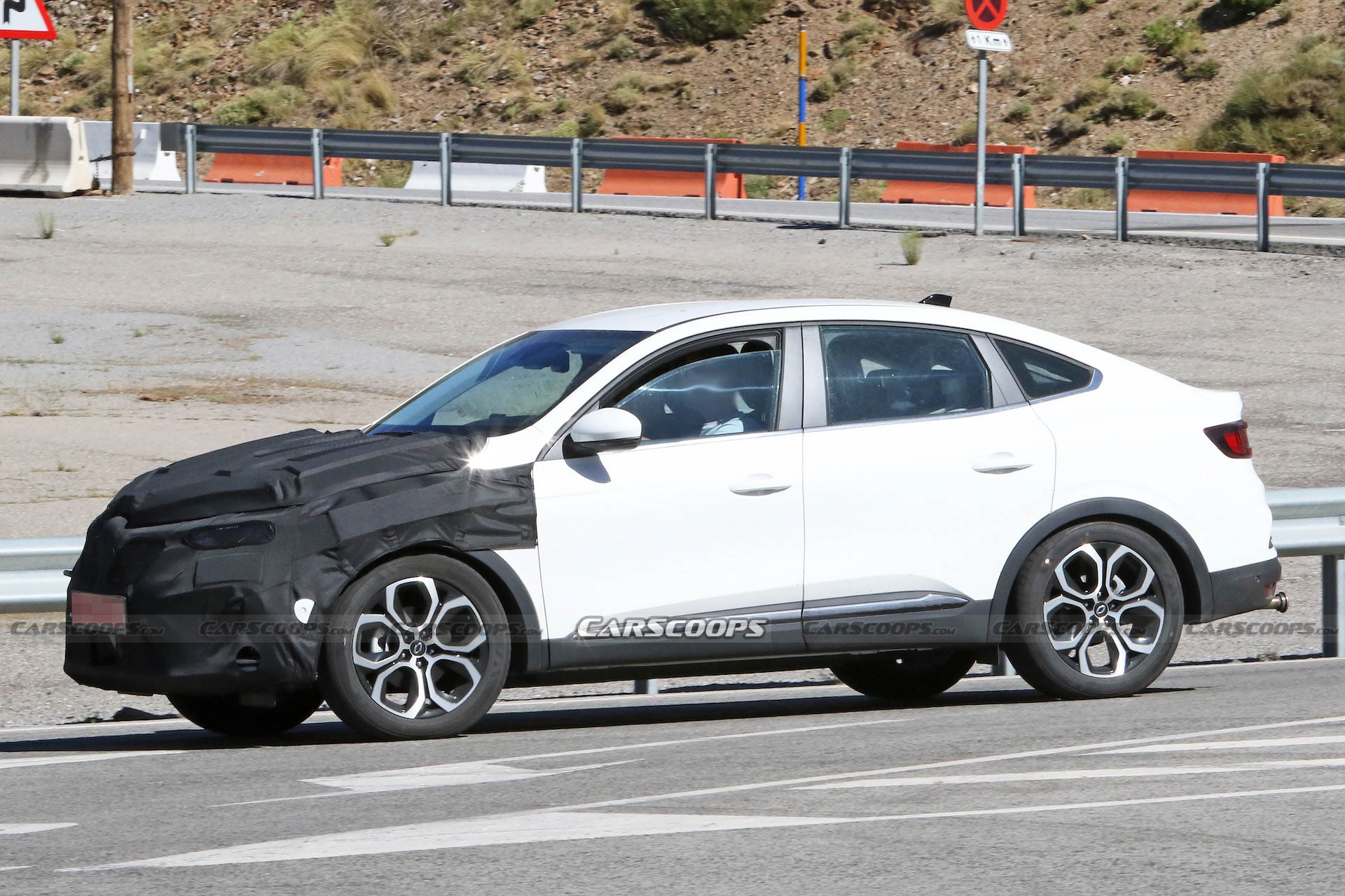 The Renault Arkana Is Getting A Facelift Now That Everyone Has Jumped On The Coupe-Crossover Bandwagon