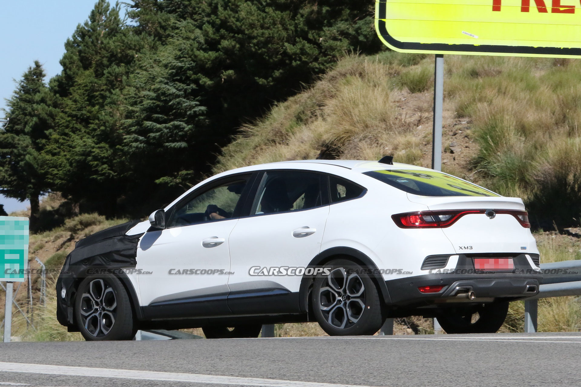 The Renault Arkana Is Getting A Facelift Now That Everyone Has Jumped On The Coupe-Crossover Bandwagon