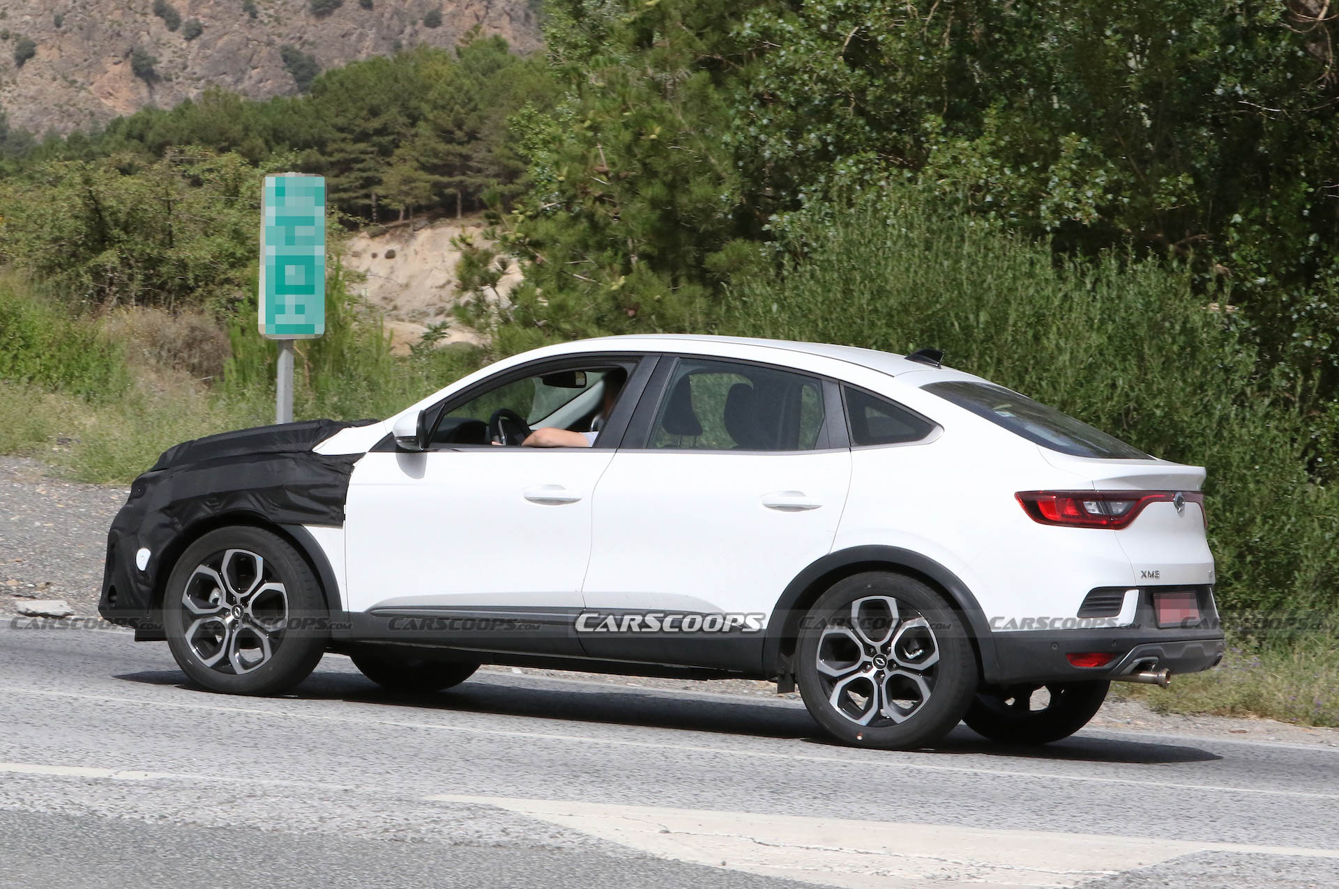 The Renault Arkana Is Getting A Facelift Now That Everyone Has Jumped On The Coupe-Crossover Bandwagon