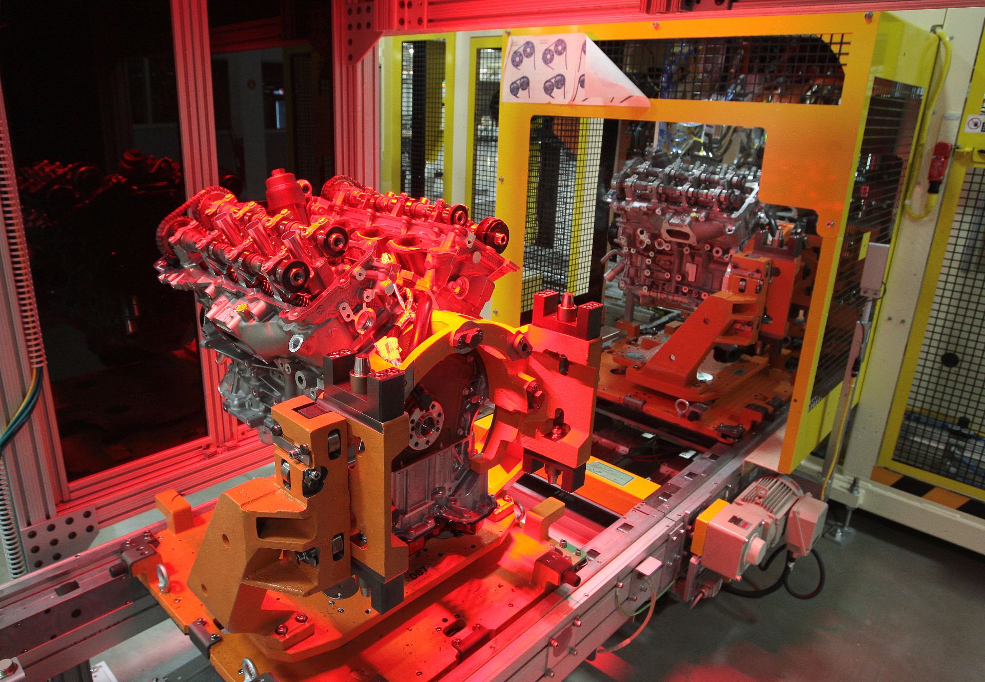 Stellantis Invests $24.7 Million In Michigan Plant For An Upgraded Pentastar V6