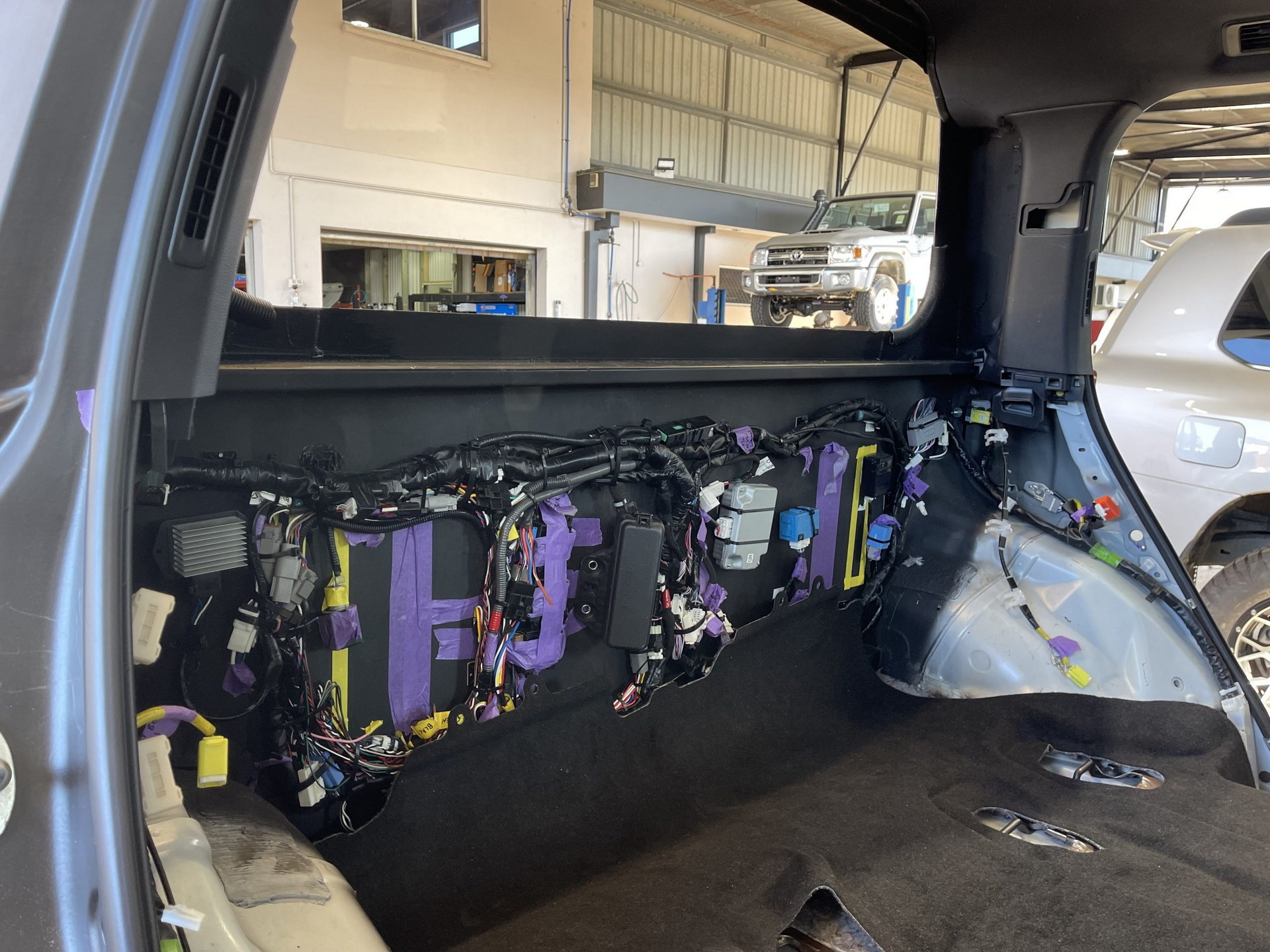 New Toyota Land Cruiser Converted In Dual-Cab Pickup By Aussies