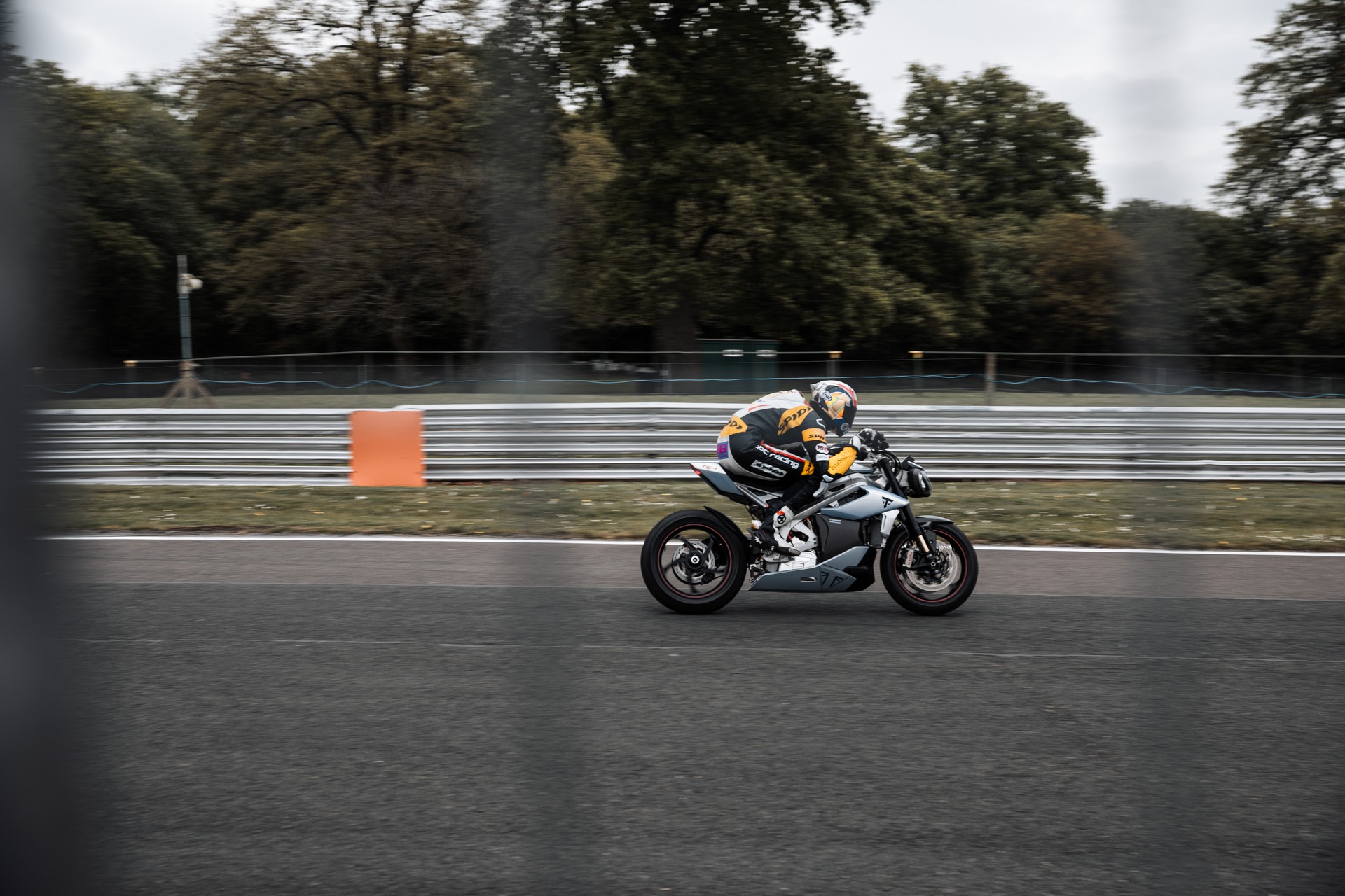 Triumph’s Electric Motorcycle Hits 60 MPH In 3.6 Seconds And Has A 100-Mile Range