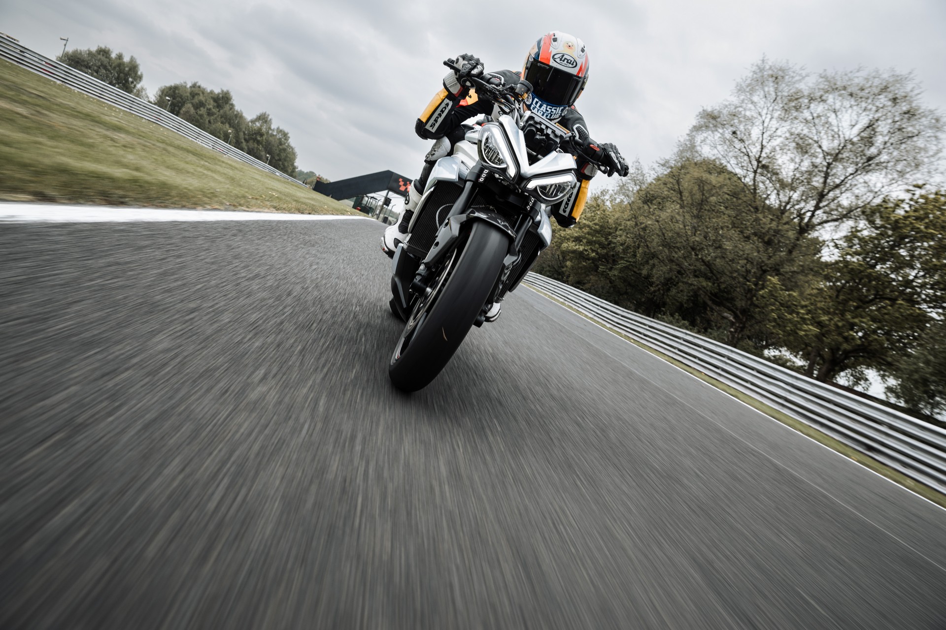 Triumph’s Electric Motorcycle Hits 60 MPH In 3.6 Seconds And Has A 100-Mile Range