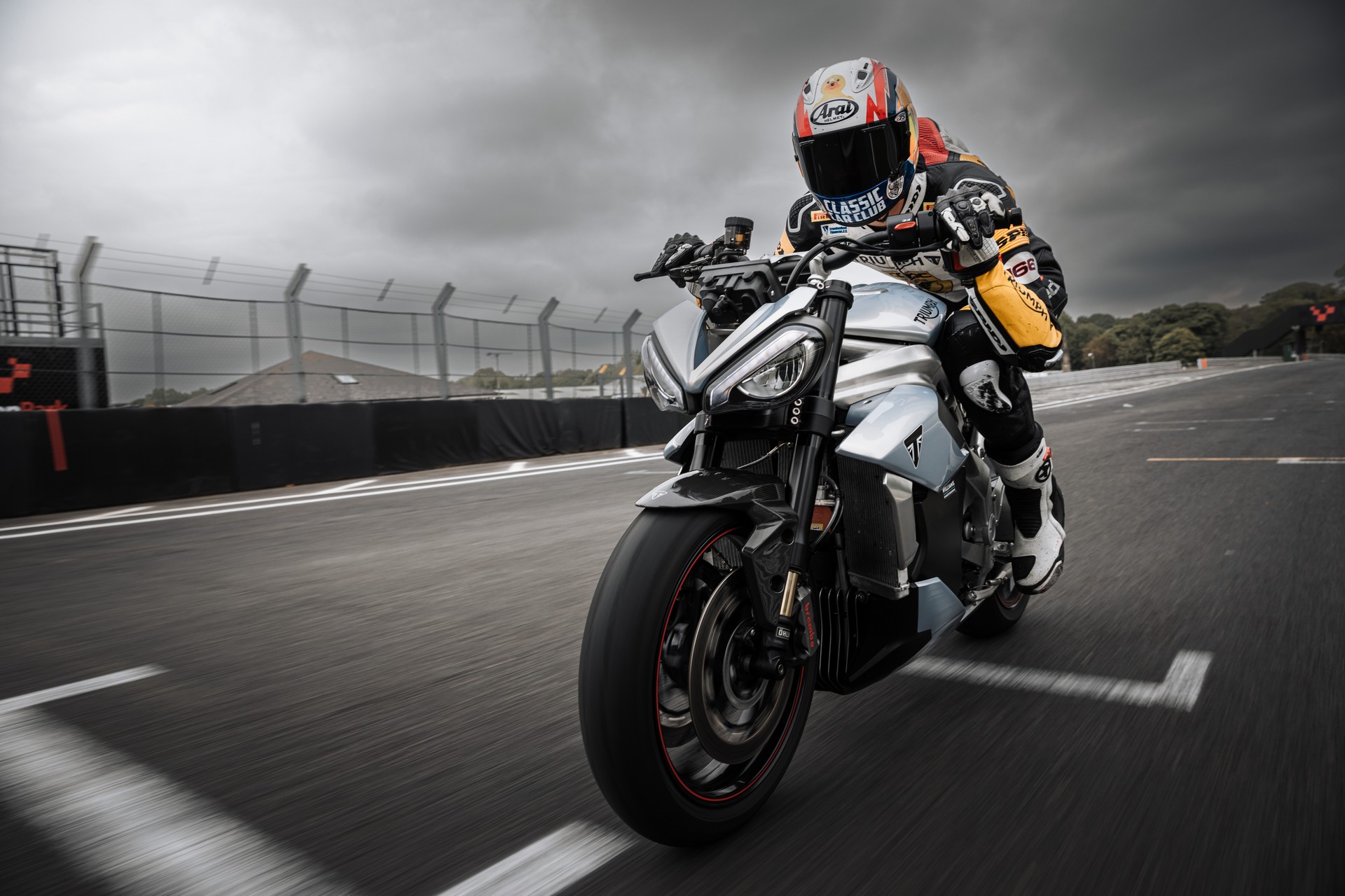 Triumph’s Electric Motorcycle Hits 60 MPH In 3.6 Seconds And Has A 100-Mile Range