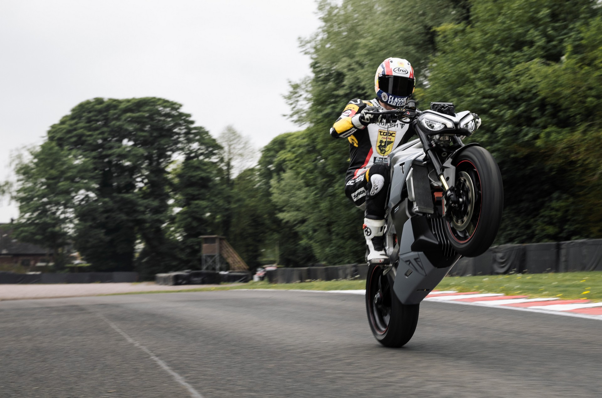 Triumph’s Electric Motorcycle Hits 60 MPH In 3.6 Seconds And Has A 100-Mile Range