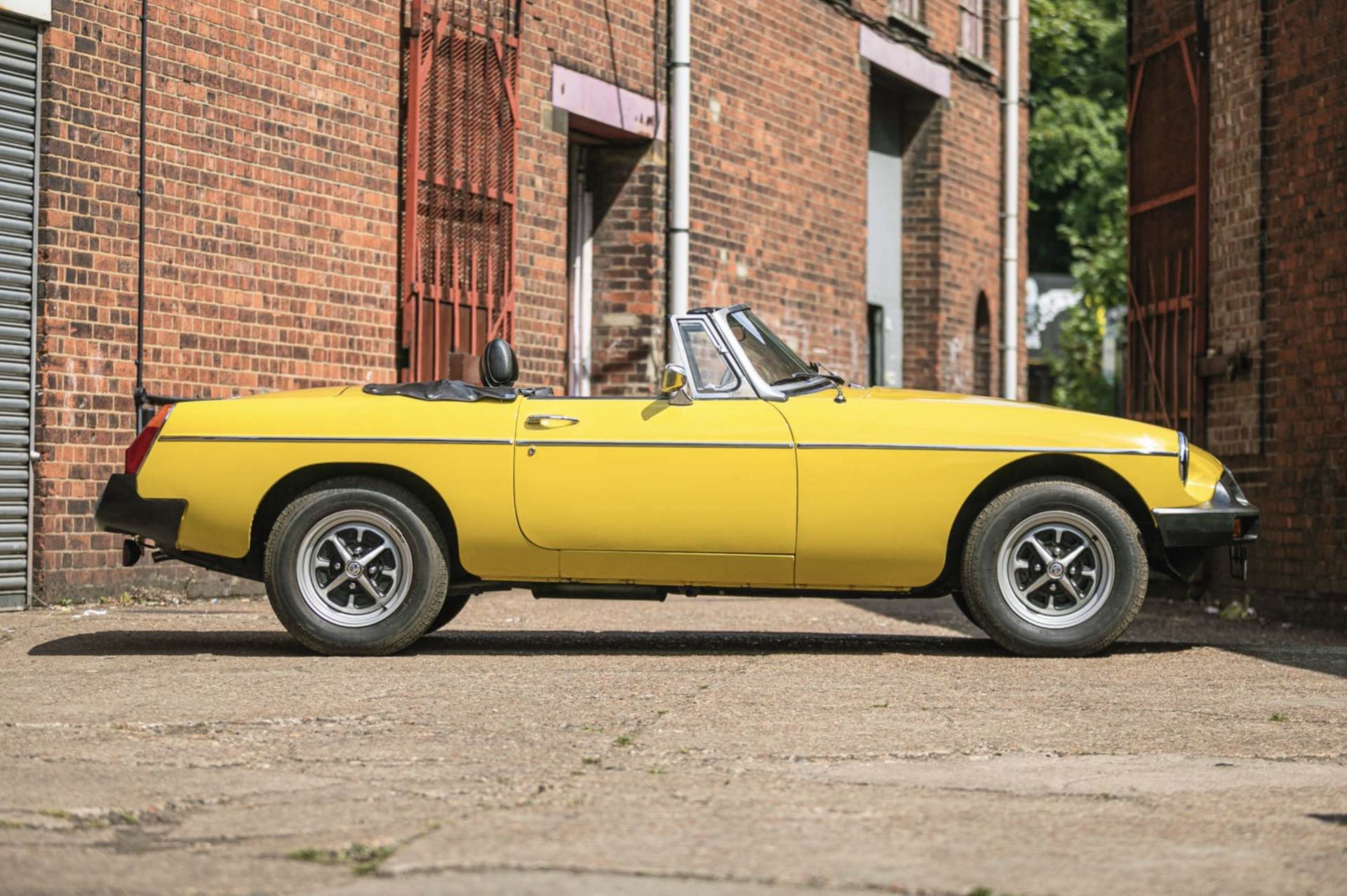 MG’s Cyberster EV Is Primed For Take-Off But This 143-Mile 1980 MGB Is Still Stuck On The Launchpad